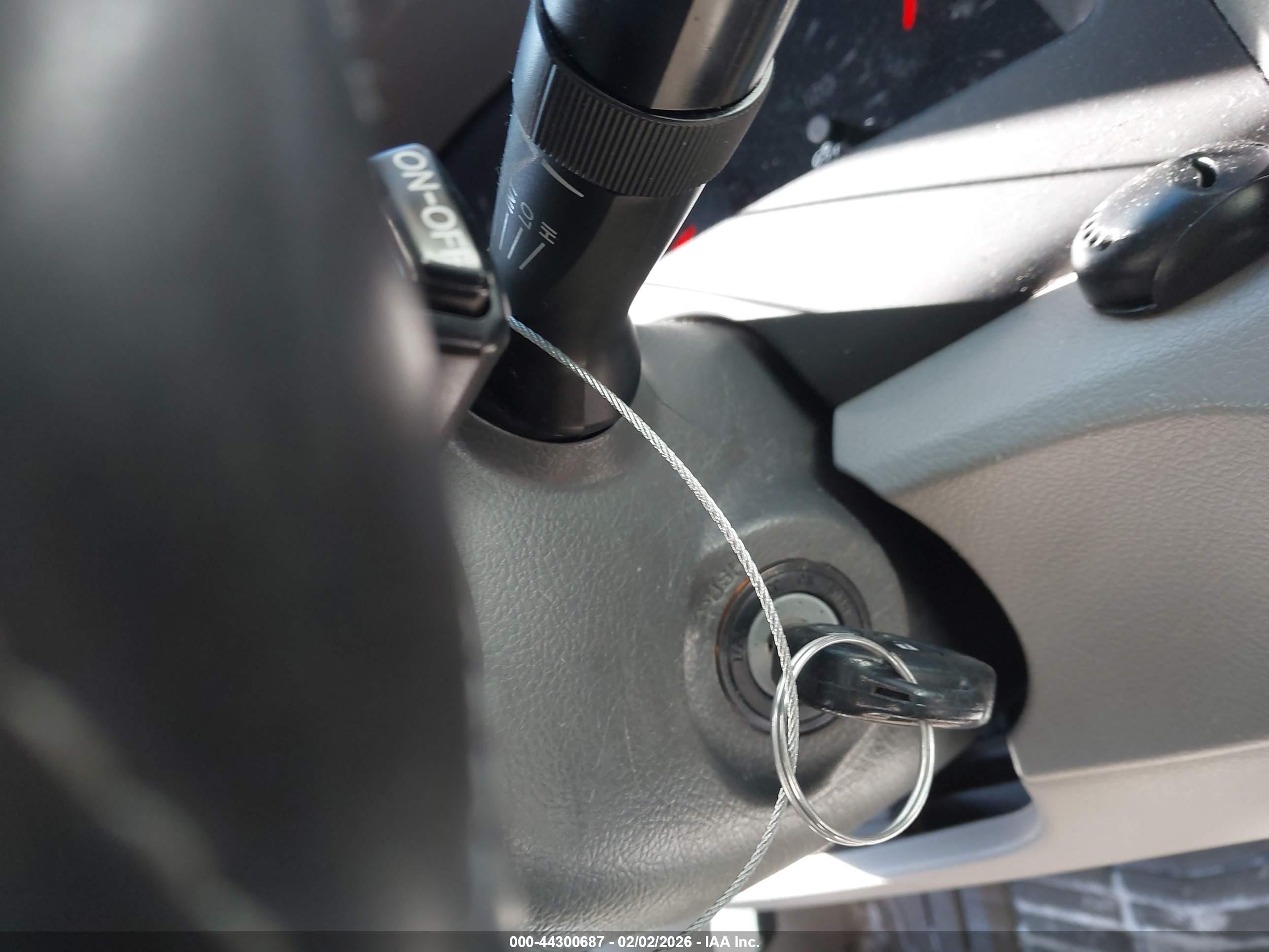 TOYOTA CAMRY image 11