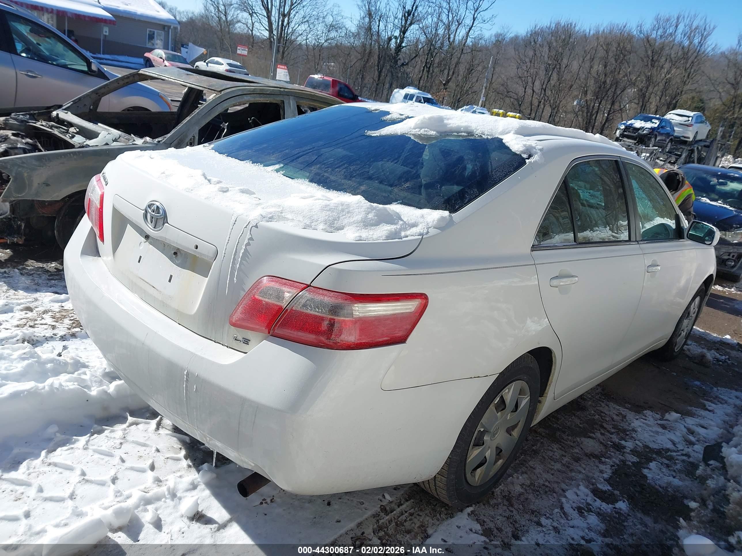 TOYOTA CAMRY image 4