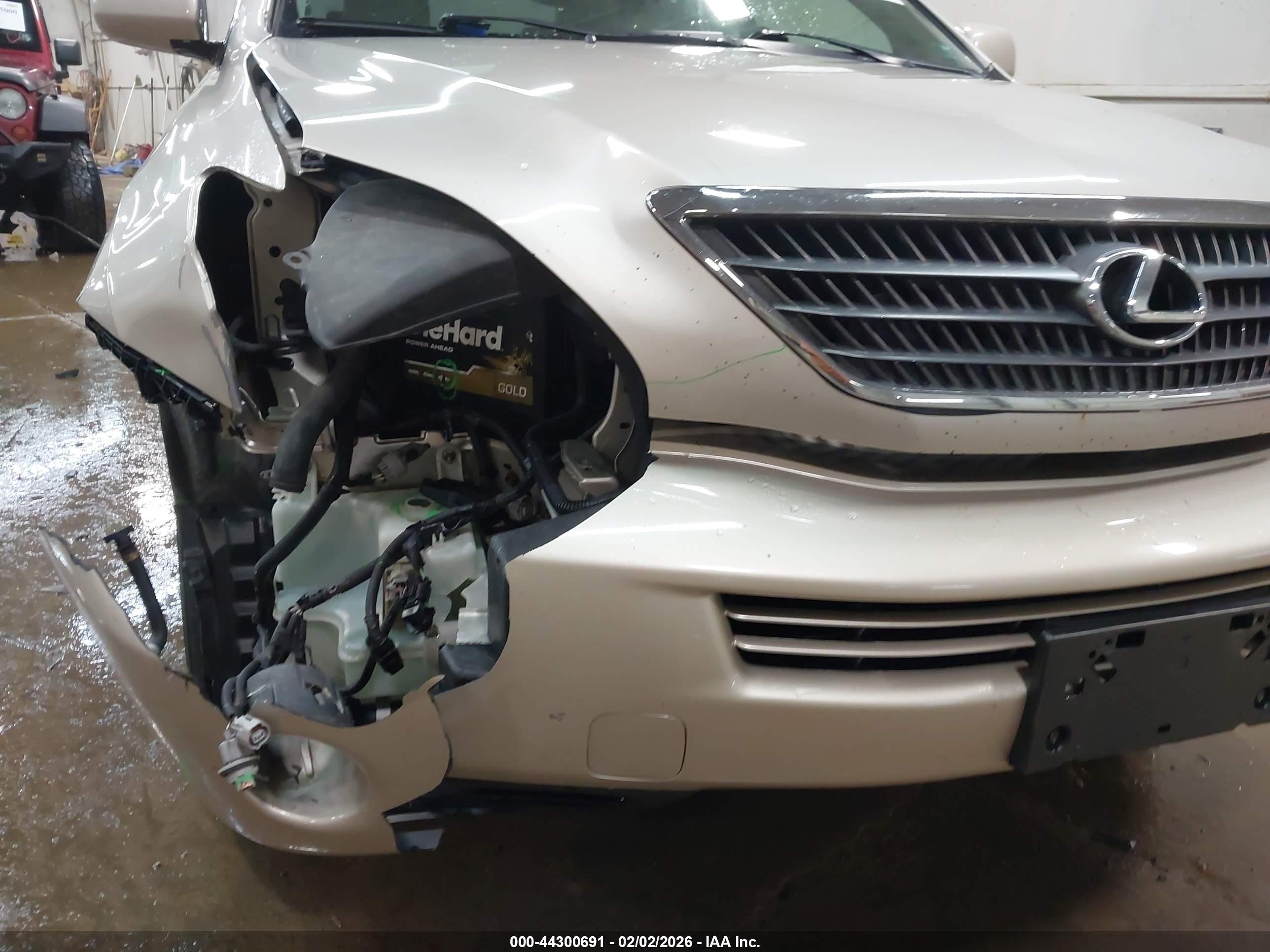 LEXUS RX image 6