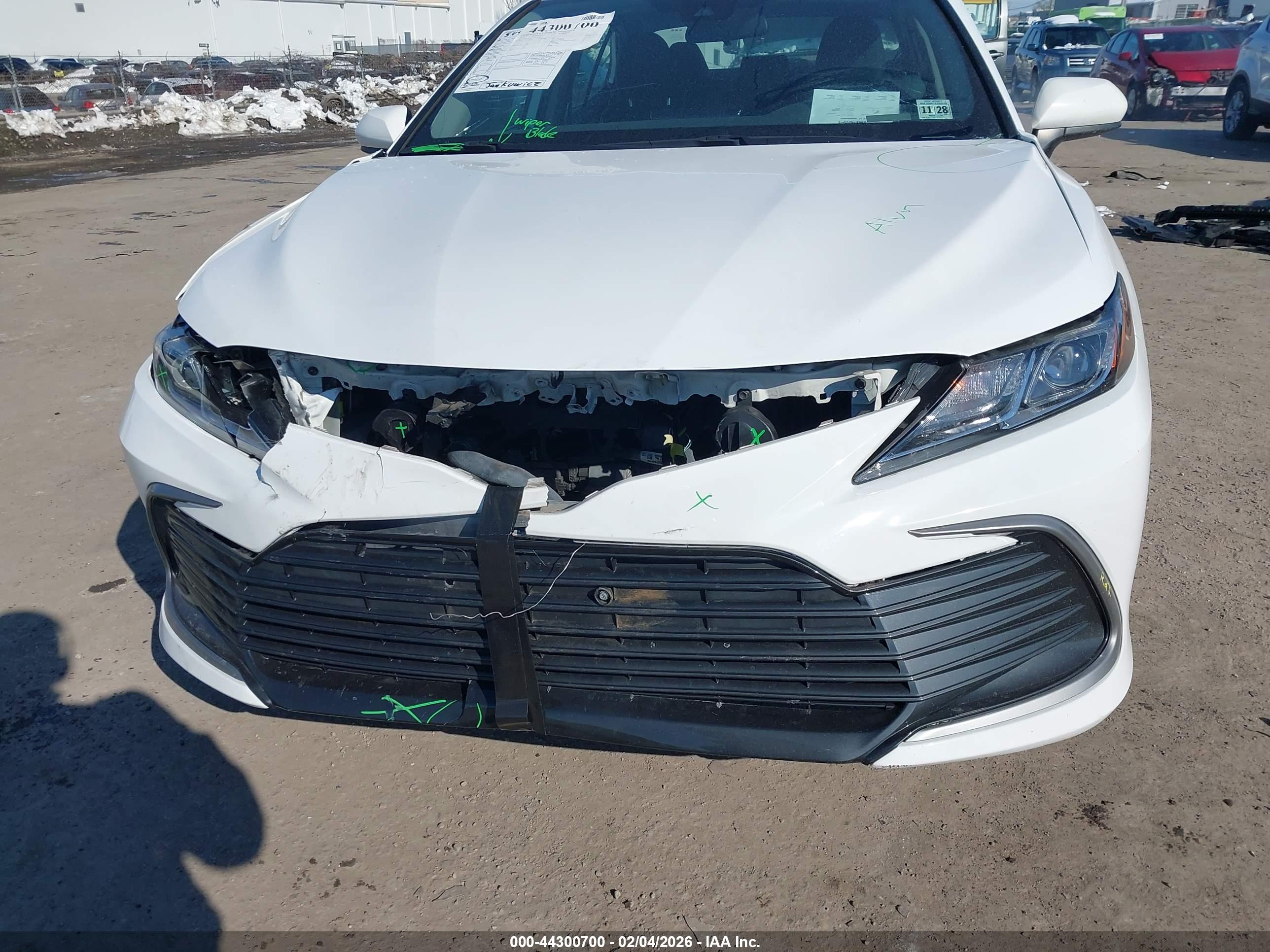 TOYOTA CAMRY image 6