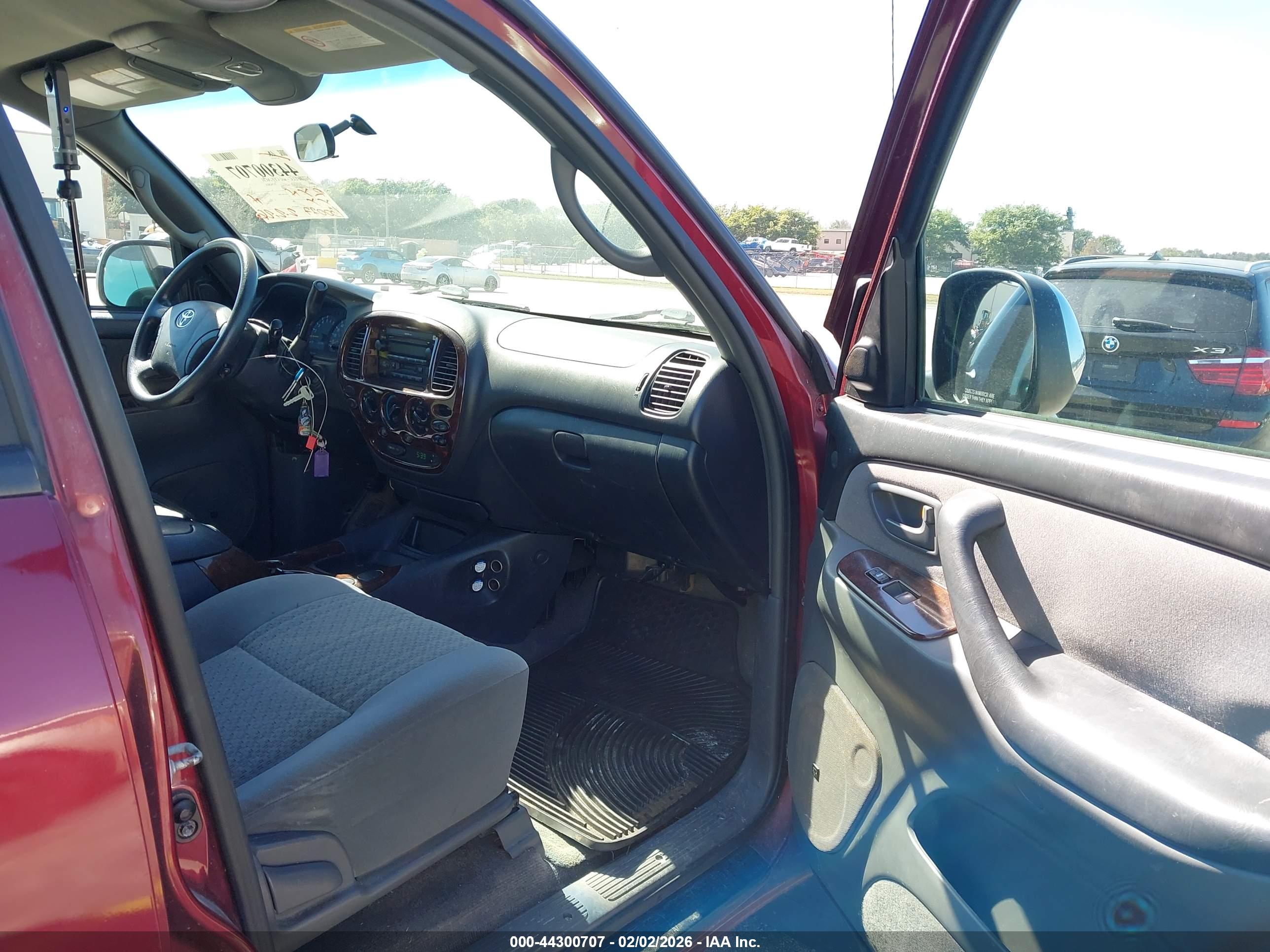 TOYOTA TUNDRA image 5