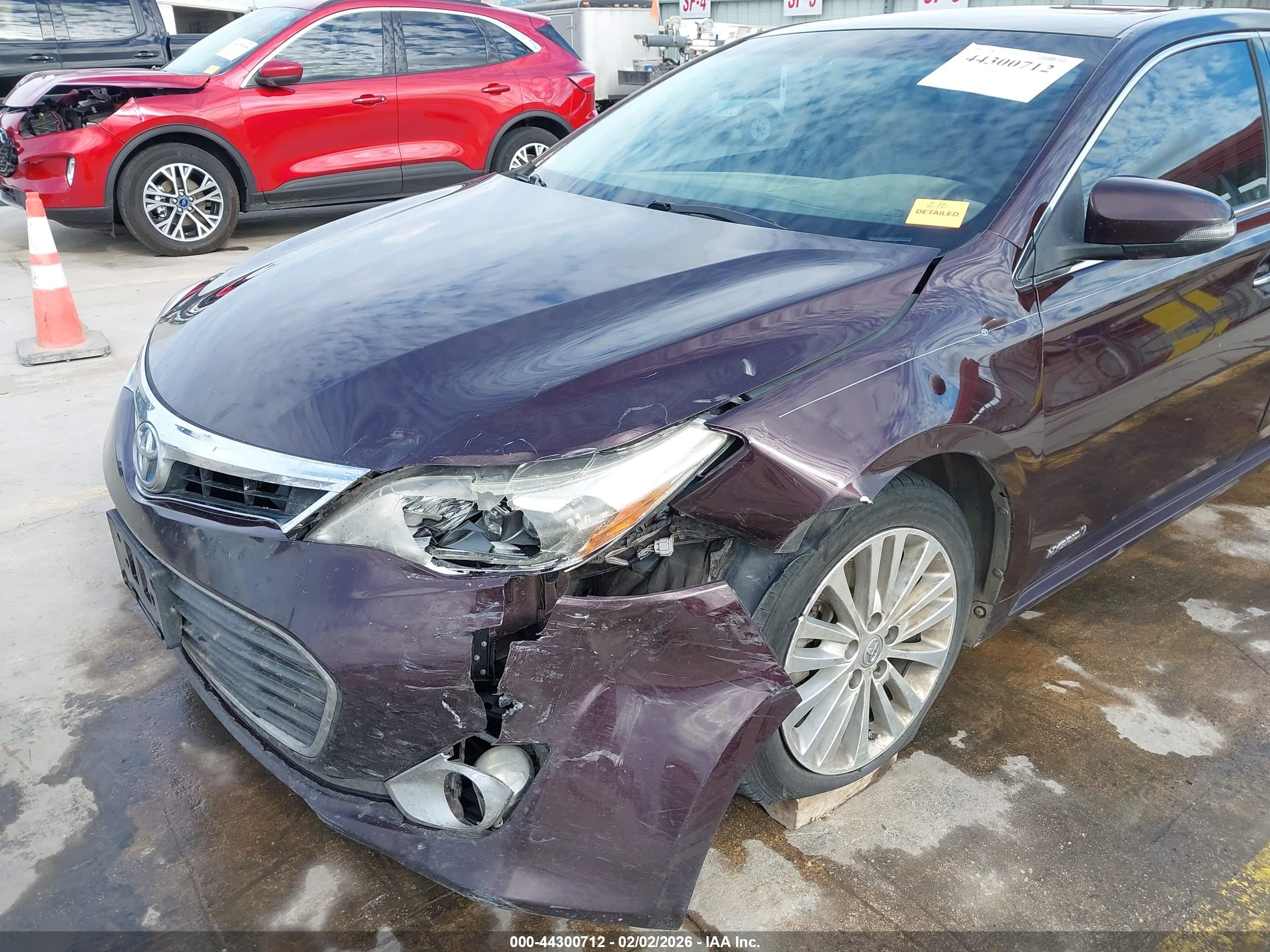 TOYOTA AVALON image 6