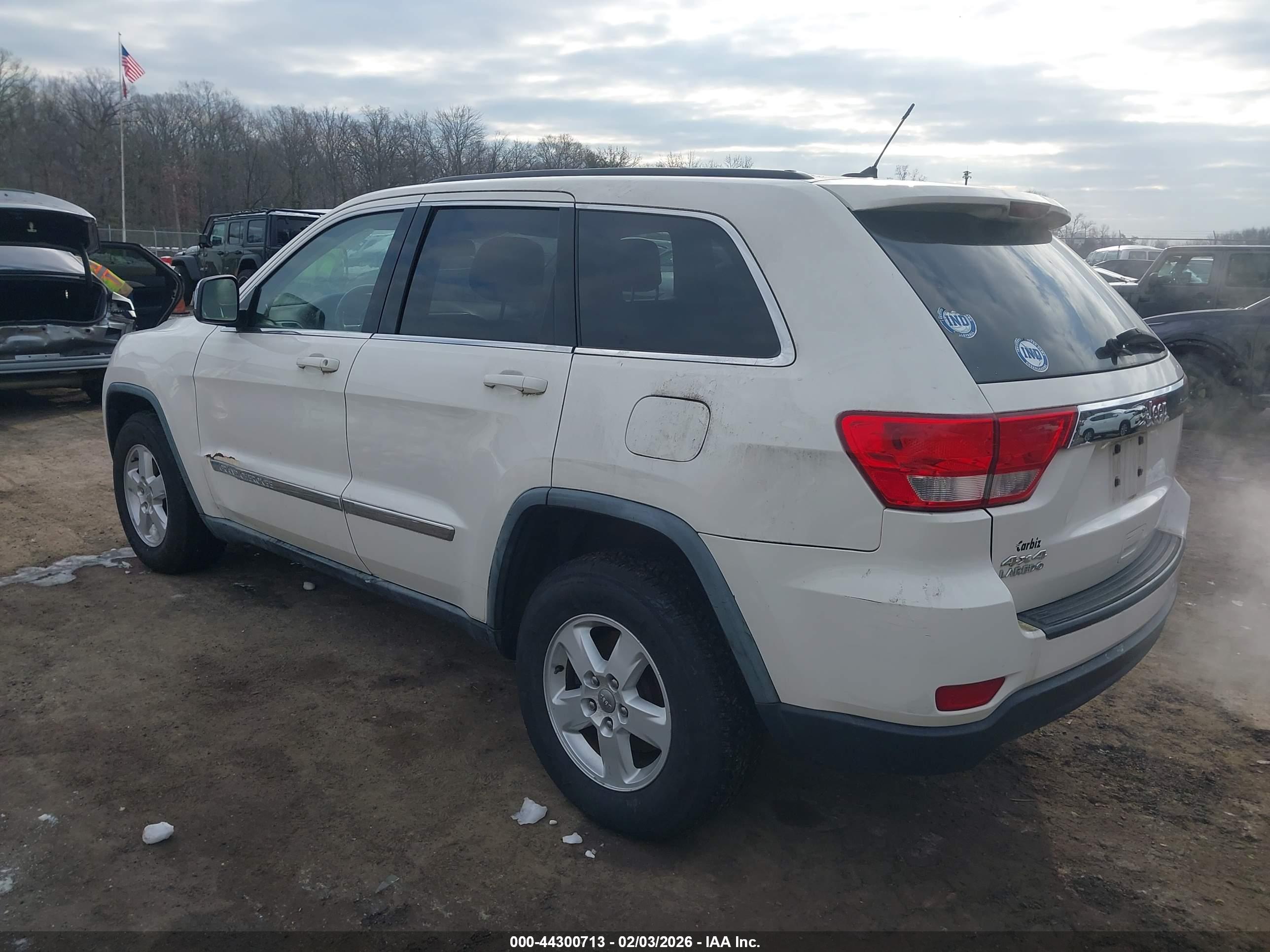 JEEP GRAND image 3
