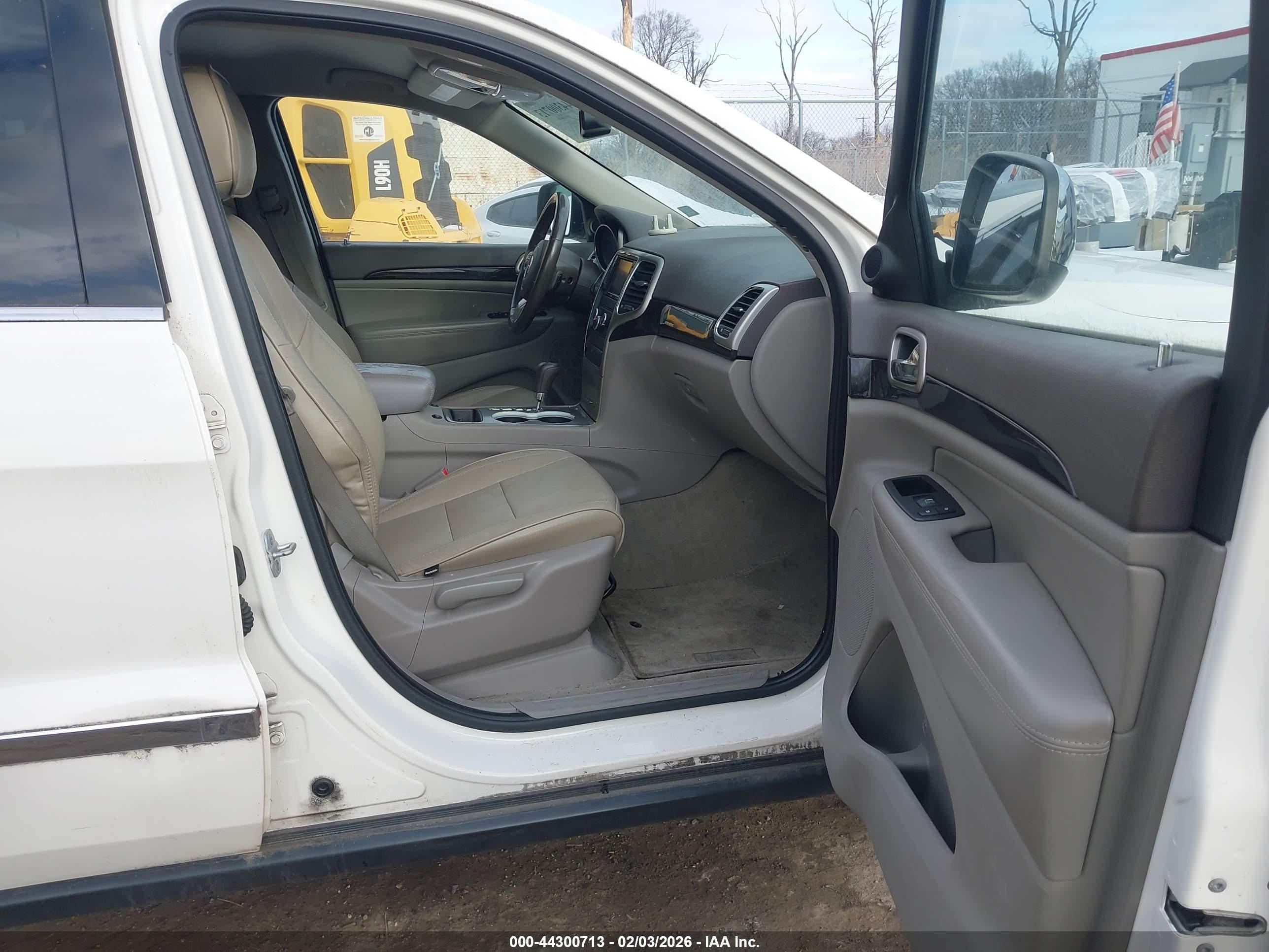 JEEP GRAND image 5