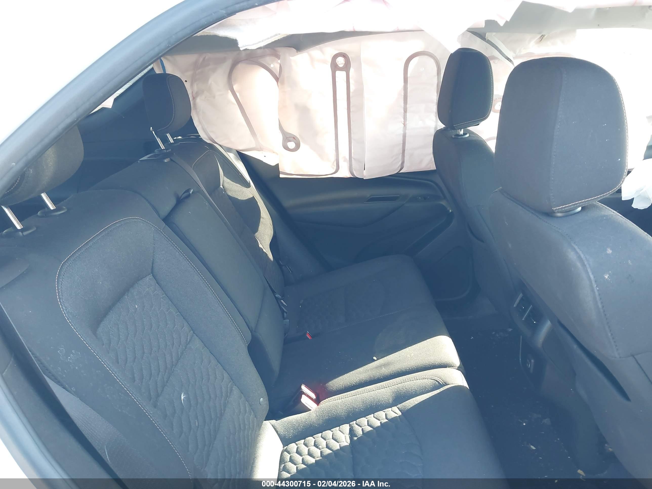 CHEVROLET EQUINOX image 8