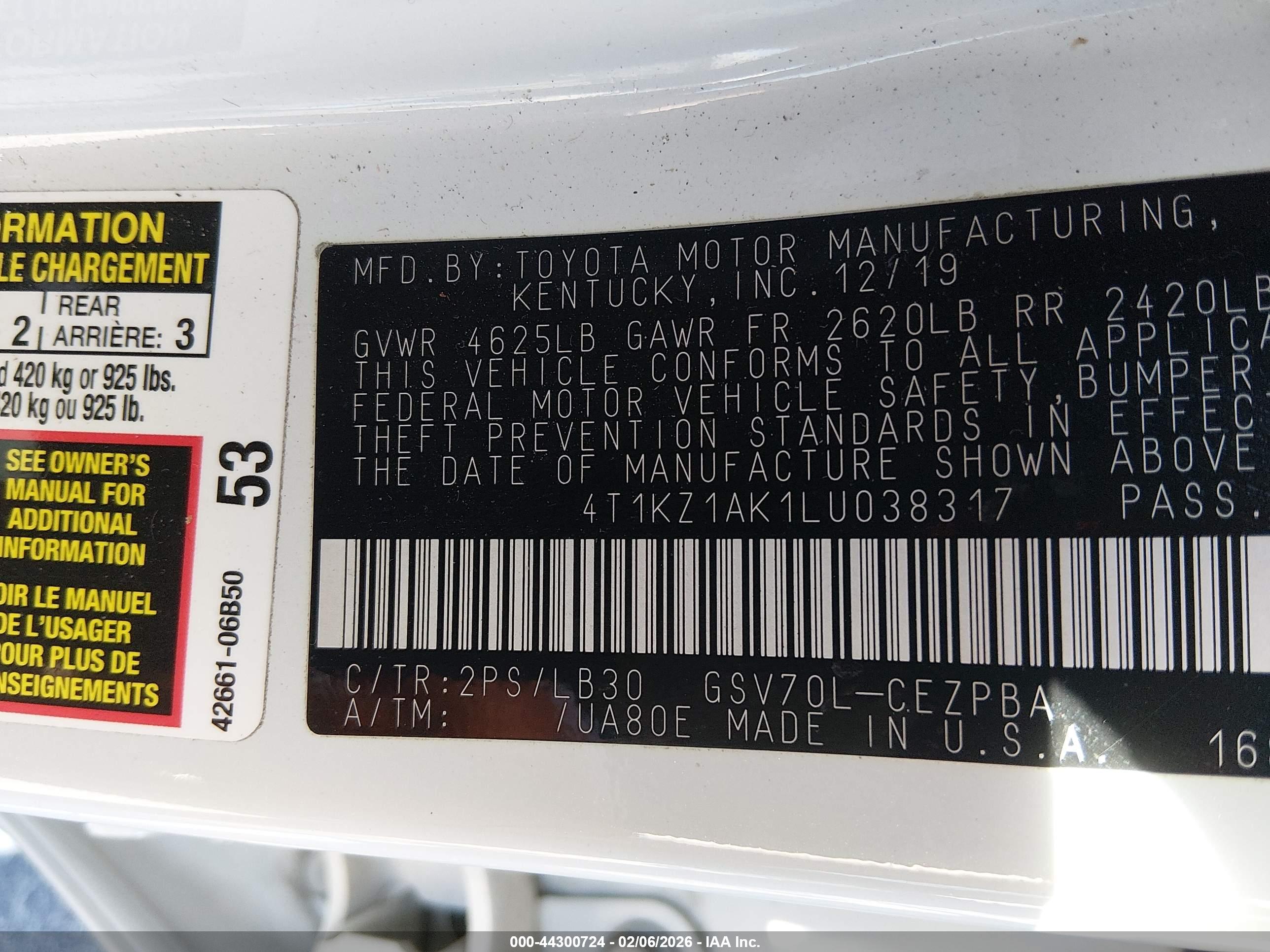 TOYOTA CAMRY image 9