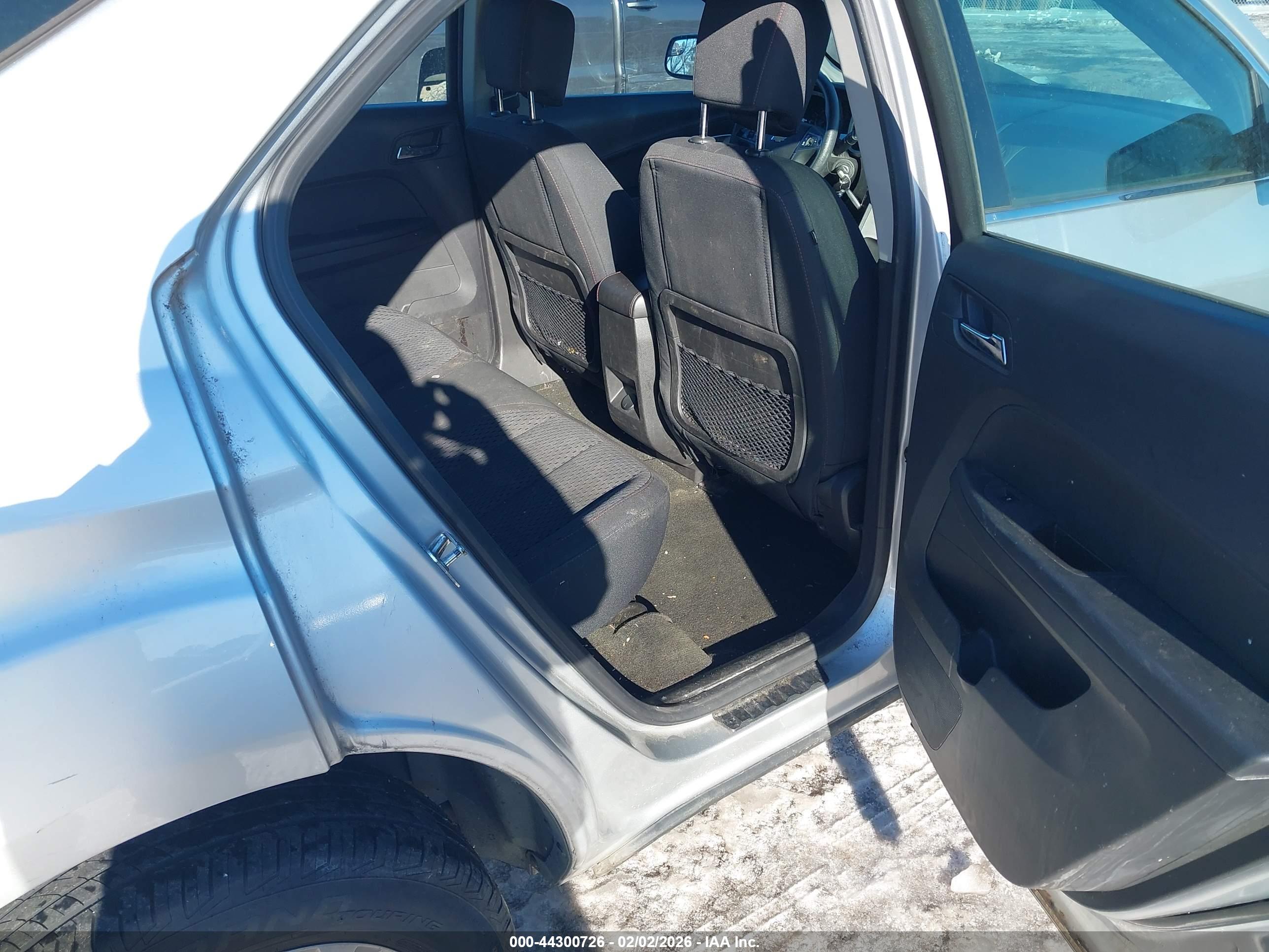 CHEVROLET EQUINOX image 8