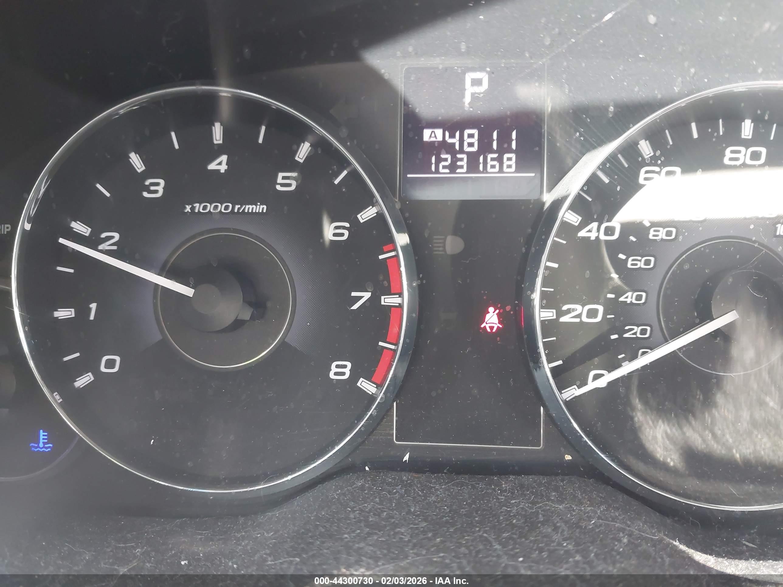 SUBARU OUTBACK image 7