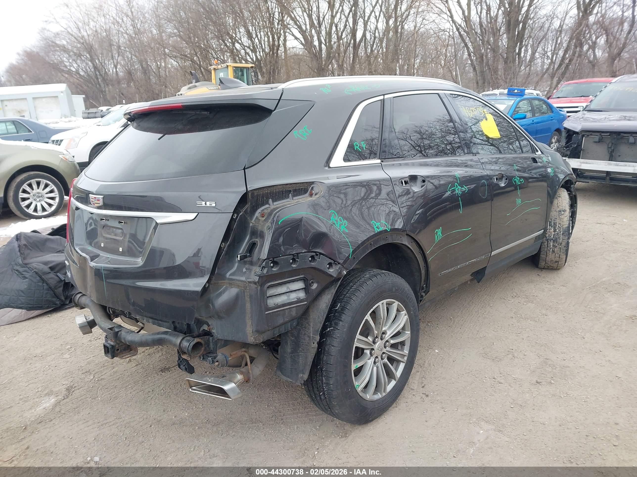 CADILLAC XT5 image 4