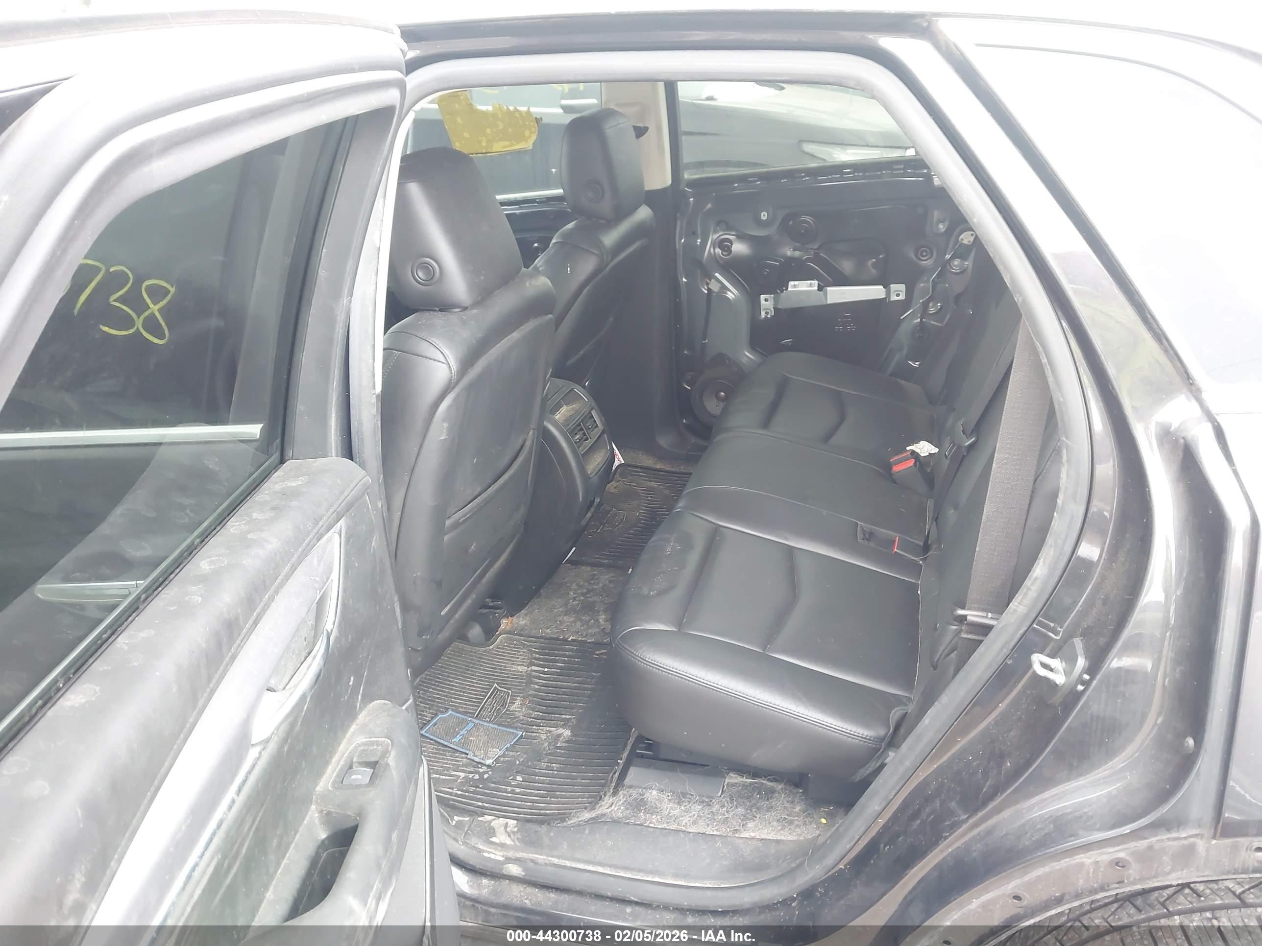 CADILLAC XT5 image 8