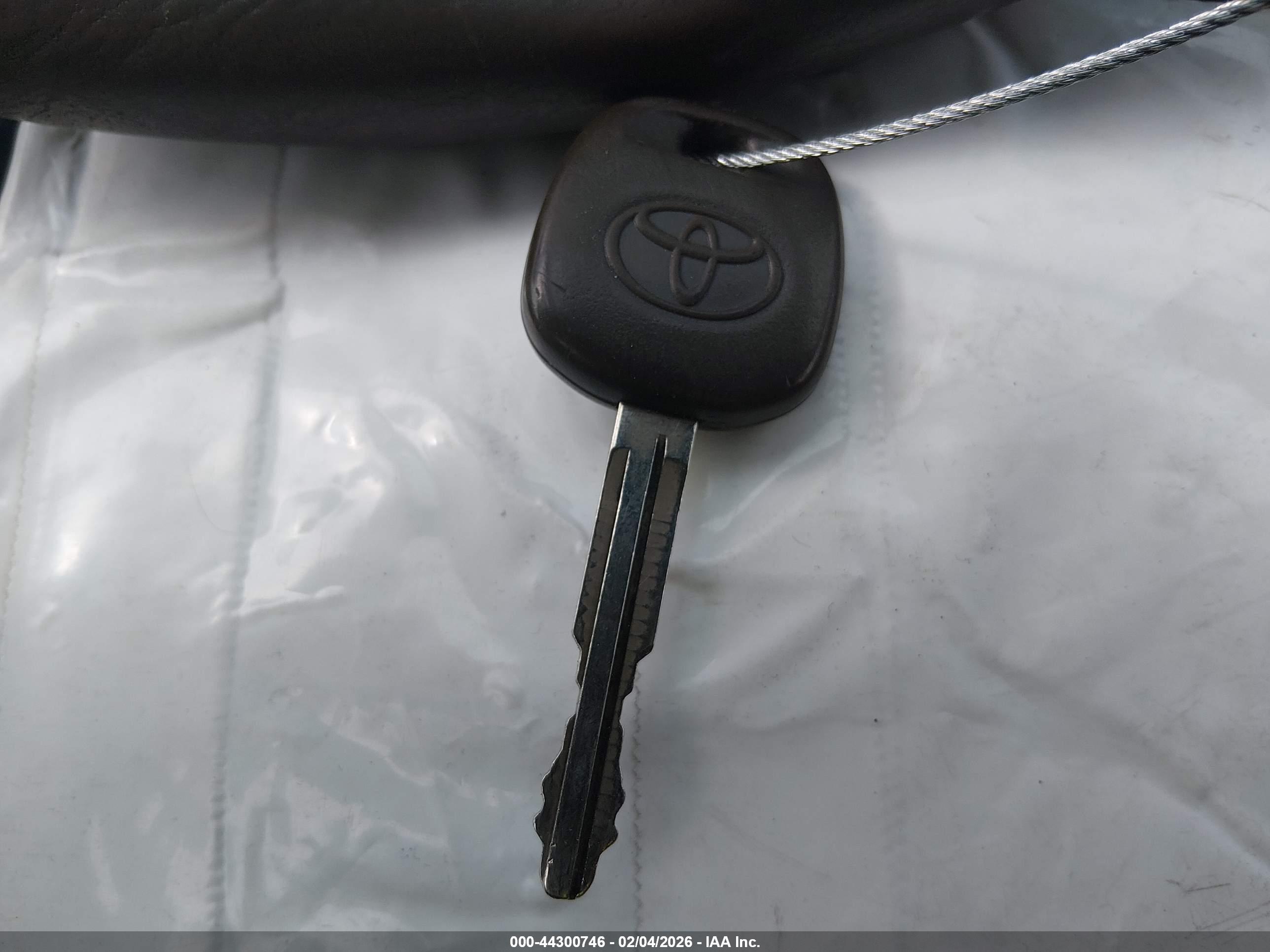 TOYOTA COROLLA image 11
