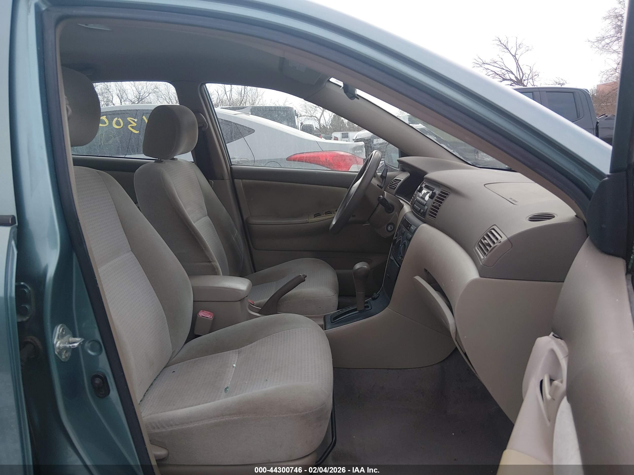 TOYOTA COROLLA image 5