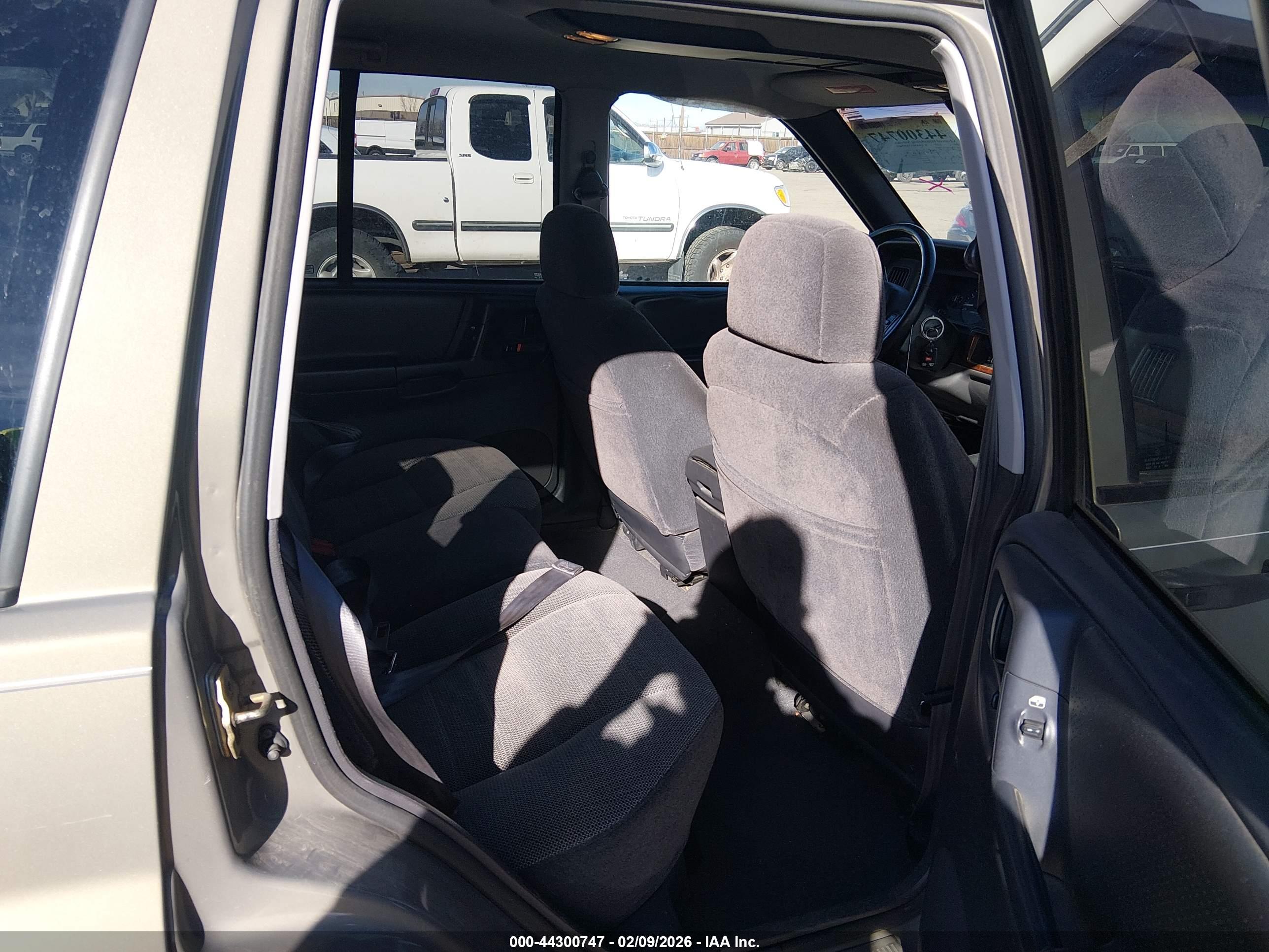 JEEP GRAND image 8