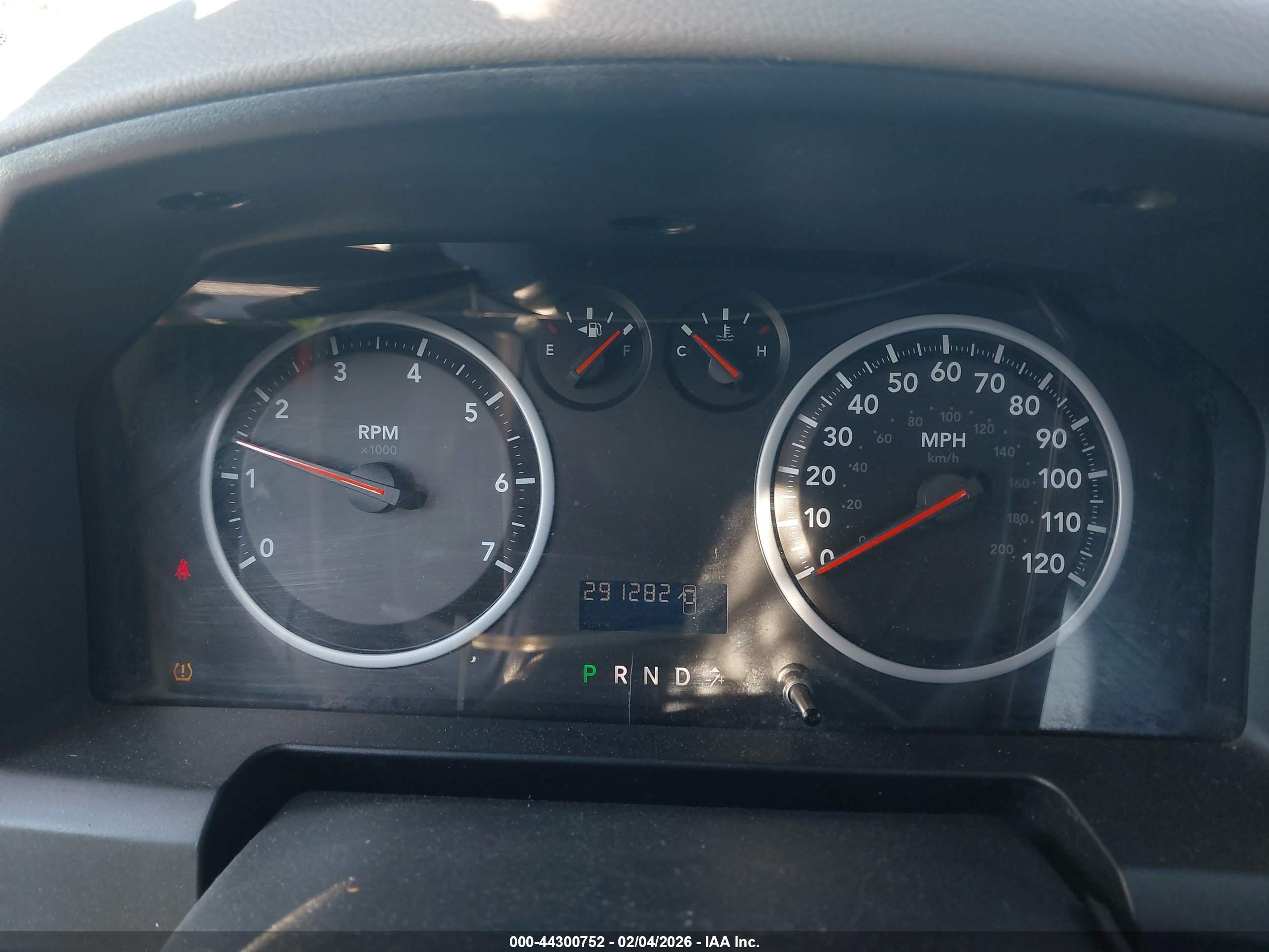 DODGE RAM image 7
