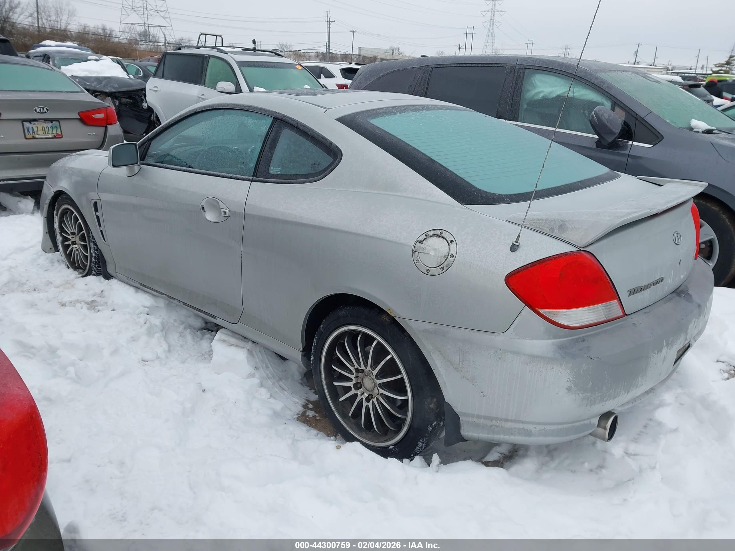 HYUNDAI TIBURON image 3