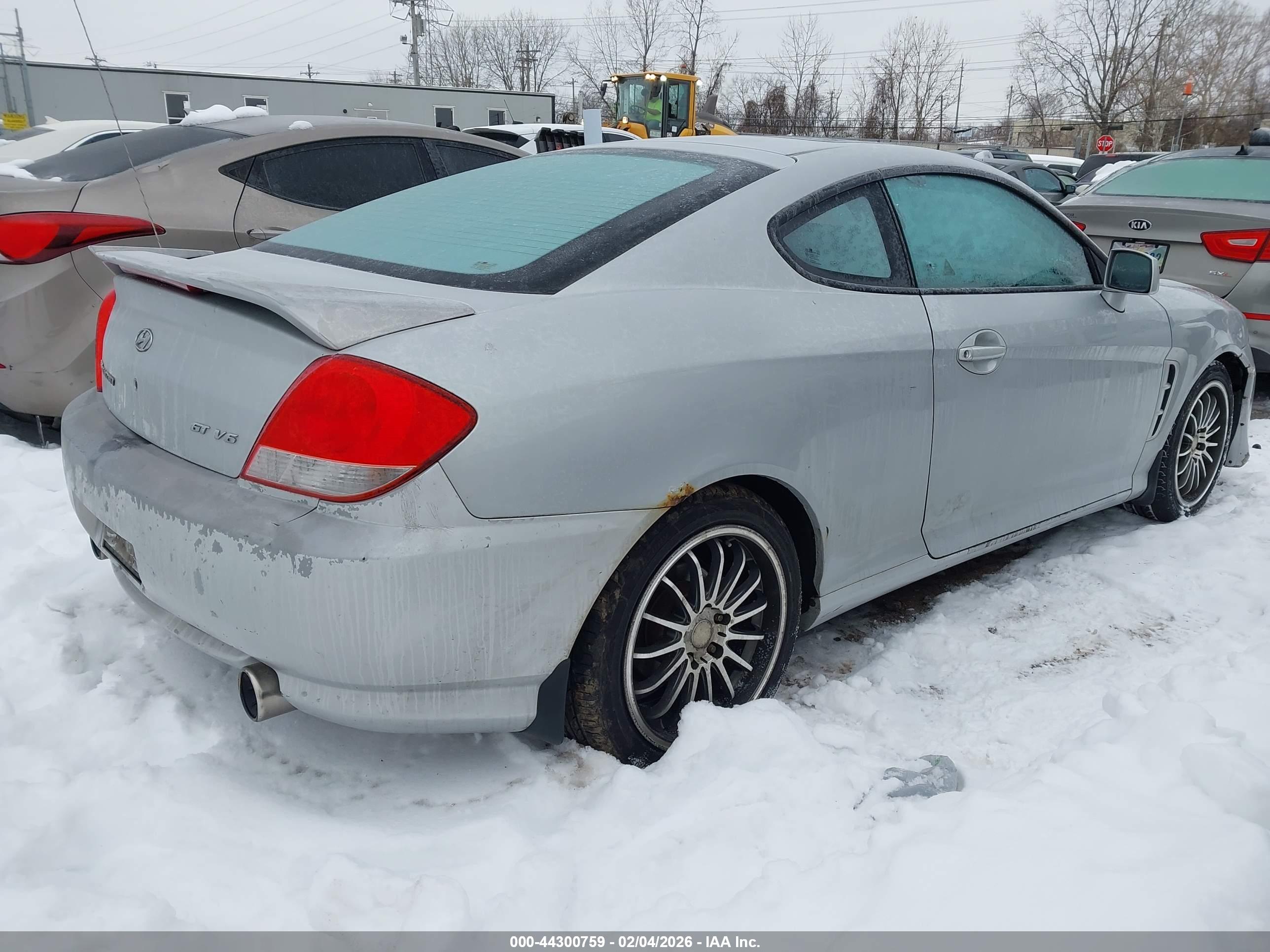 HYUNDAI TIBURON image 4