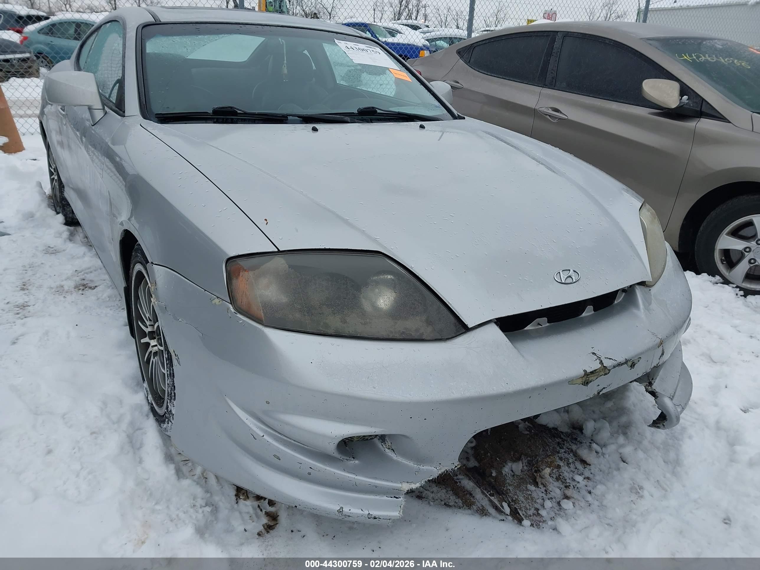 HYUNDAI TIBURON image 6