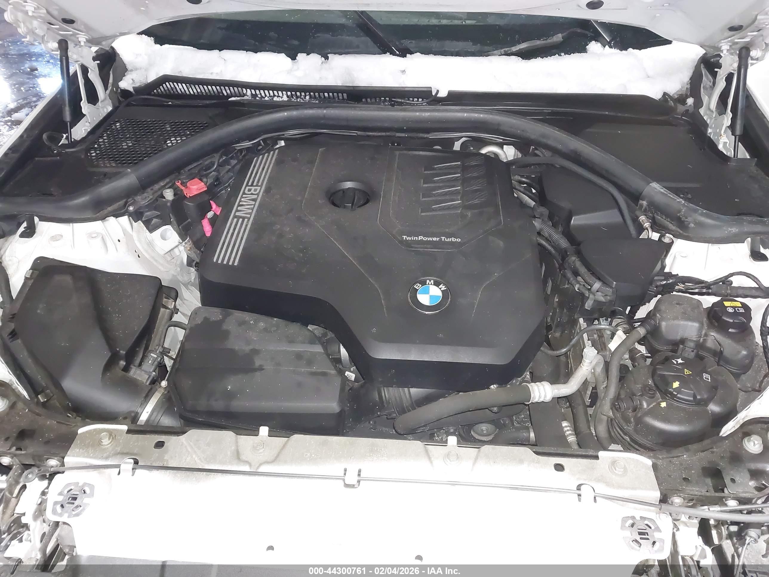 BMW 330I image 10