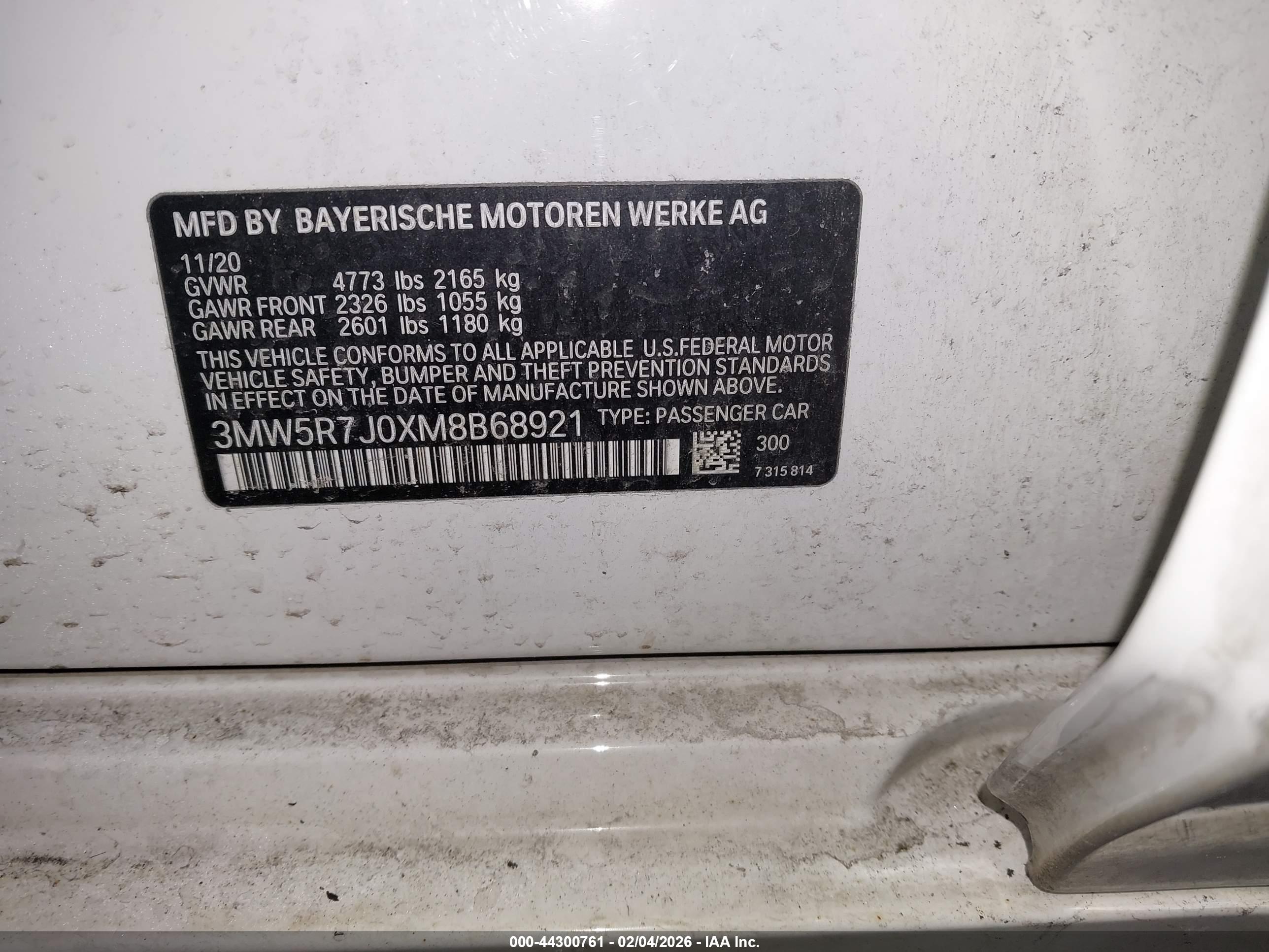 BMW 330I image 9