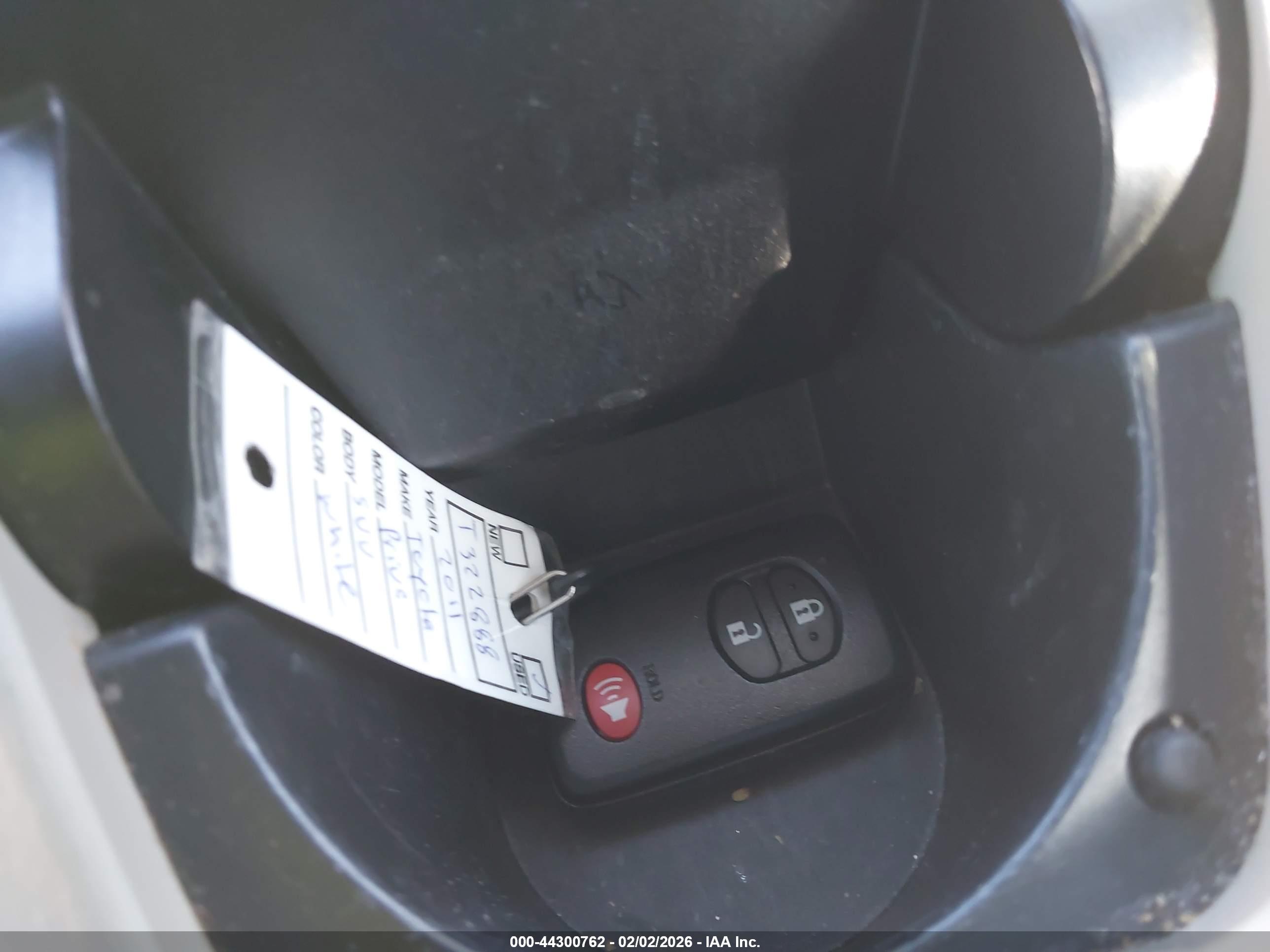 TOYOTA PRIUS image 11