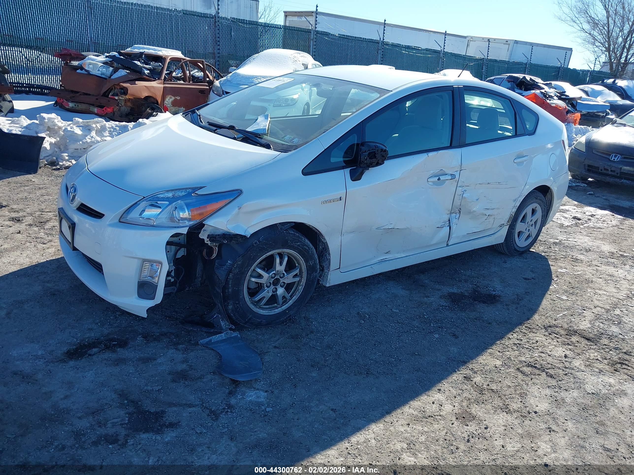 TOYOTA PRIUS image 2