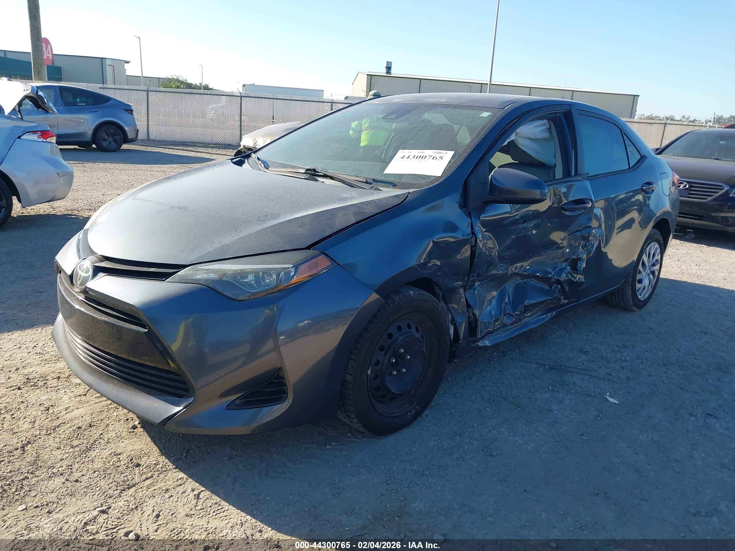 TOYOTA COROLLA image 2