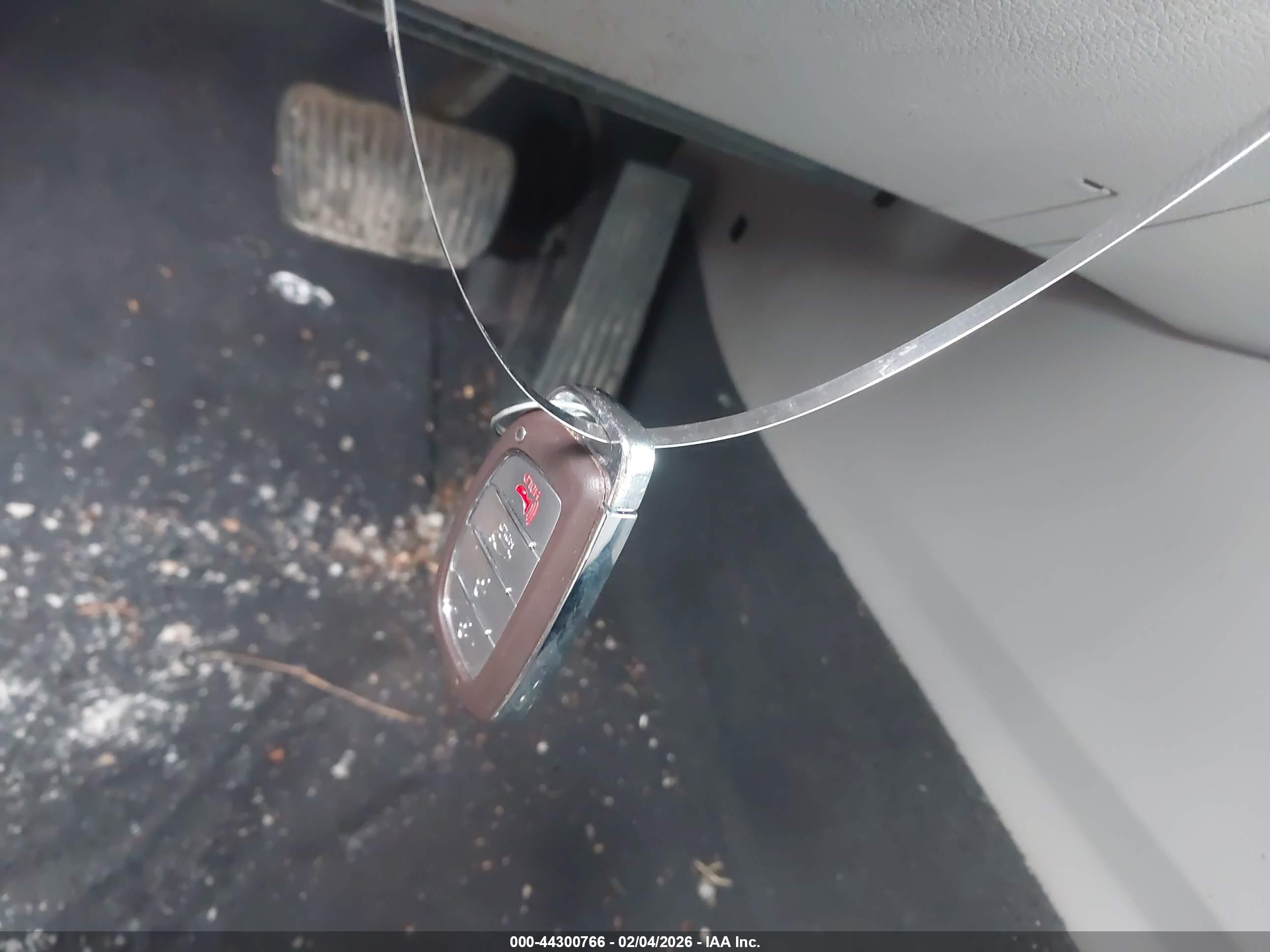 HYUNDAI SONATA image 11