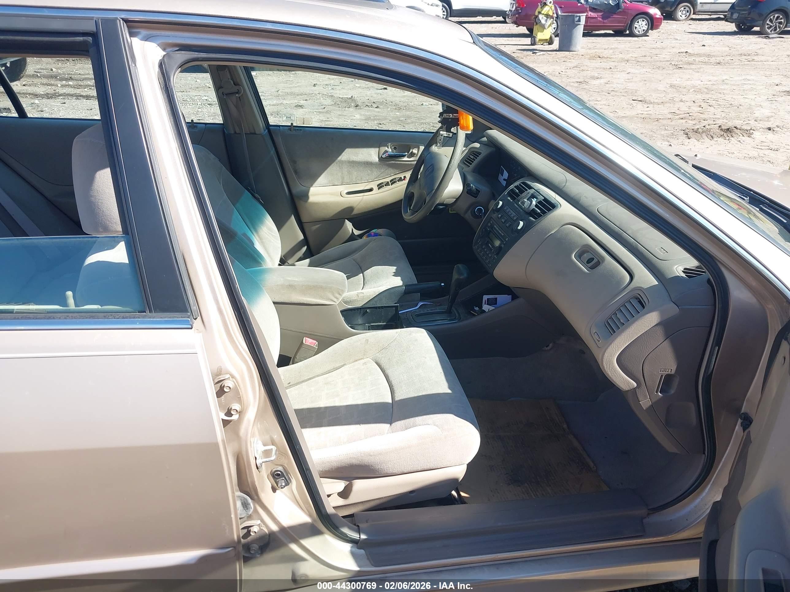 HONDA ACCORD image 5
