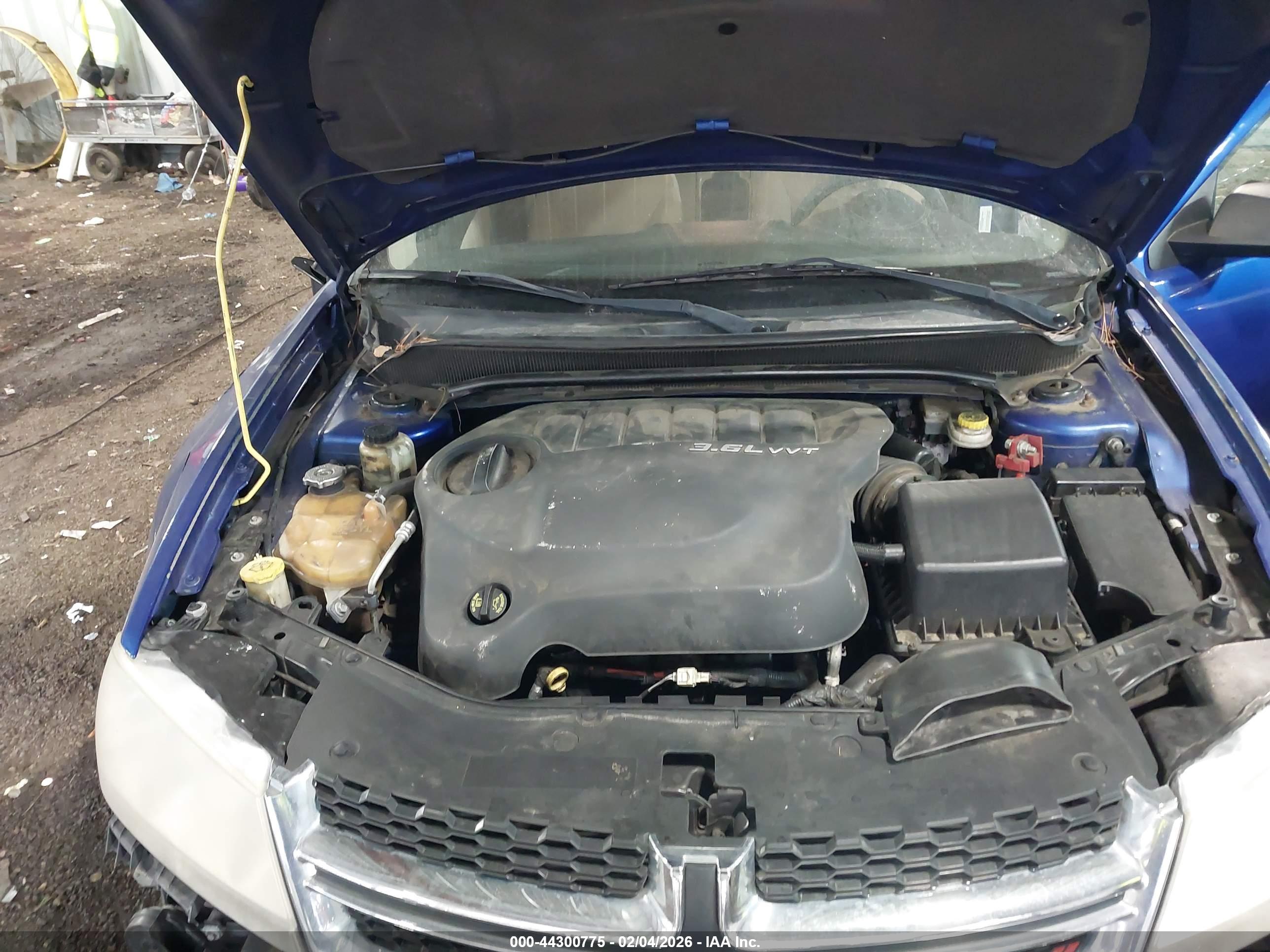 DODGE AVENGER image 10
