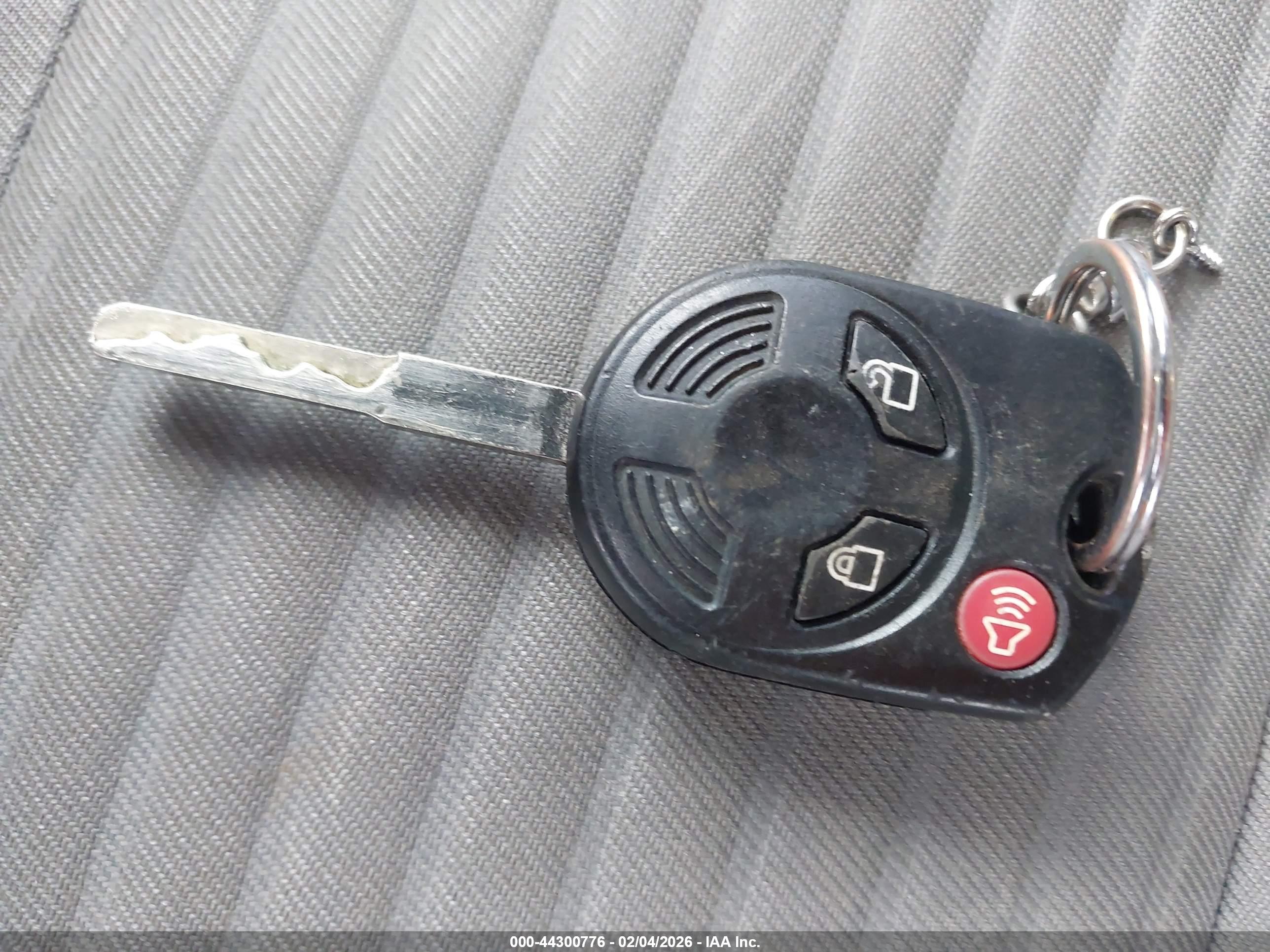 FORD ESCAPE image 11