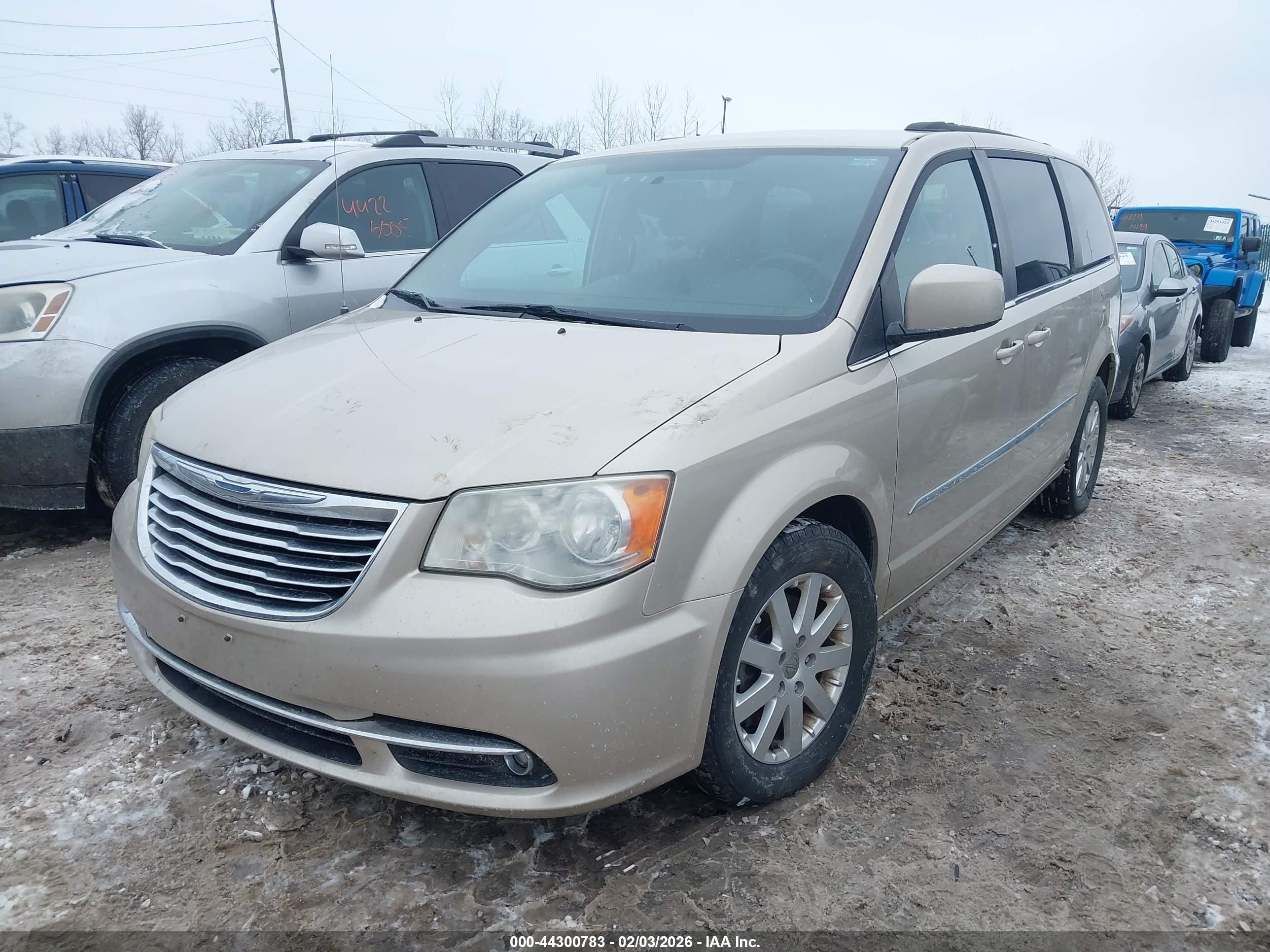 CHRYSLER TOWN image 2