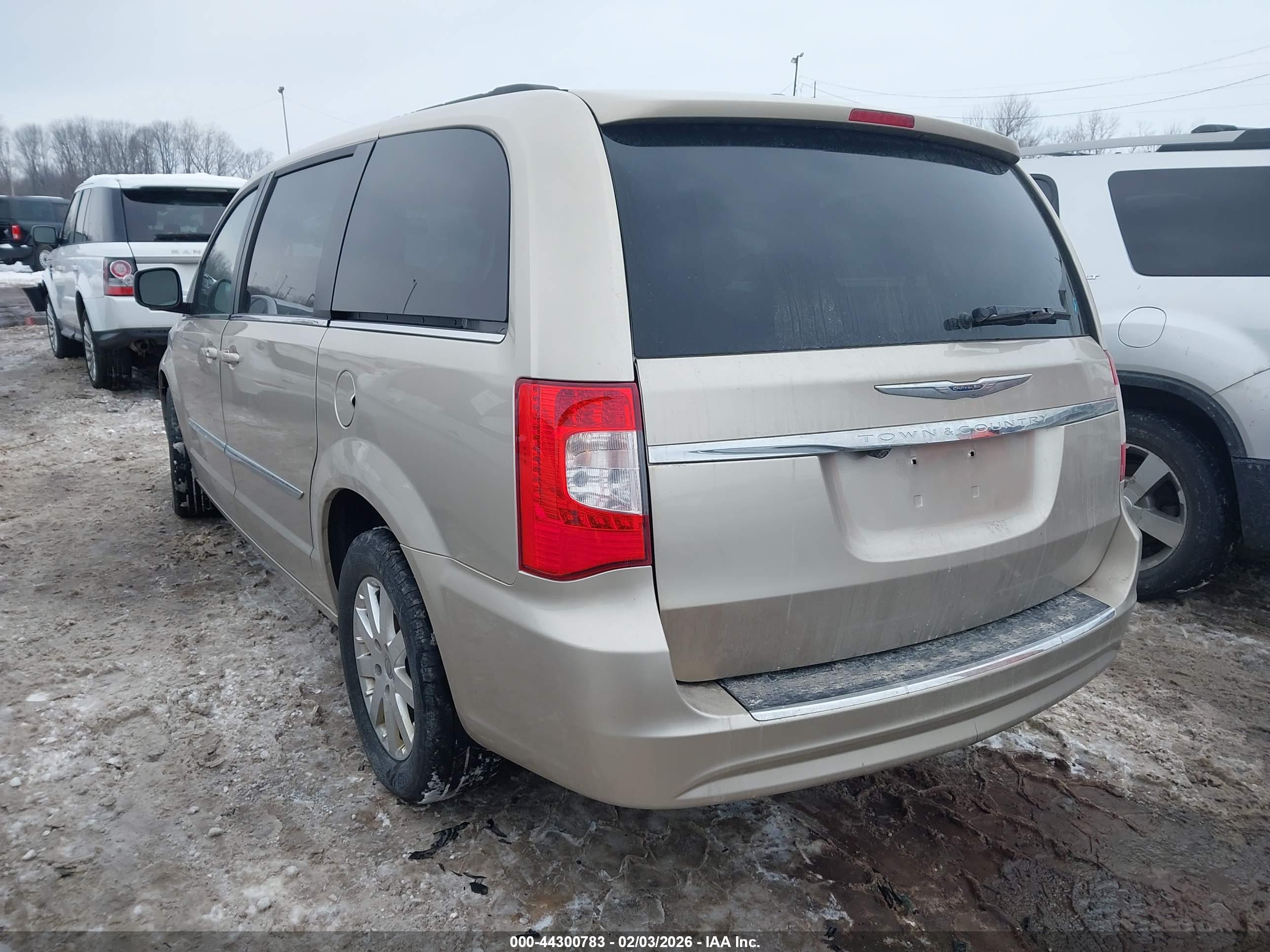 CHRYSLER TOWN image 3