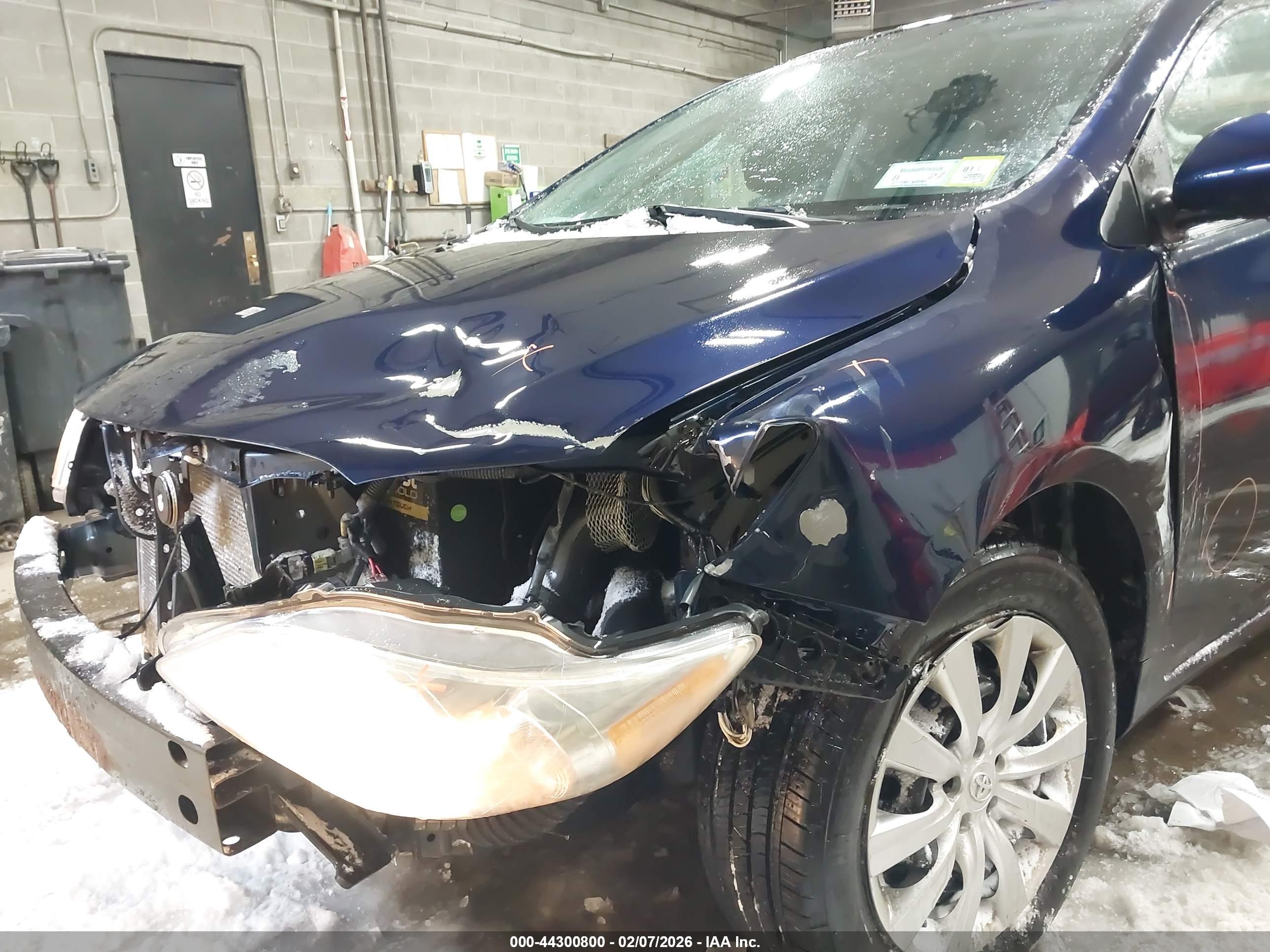 TOYOTA COROLLA image 6