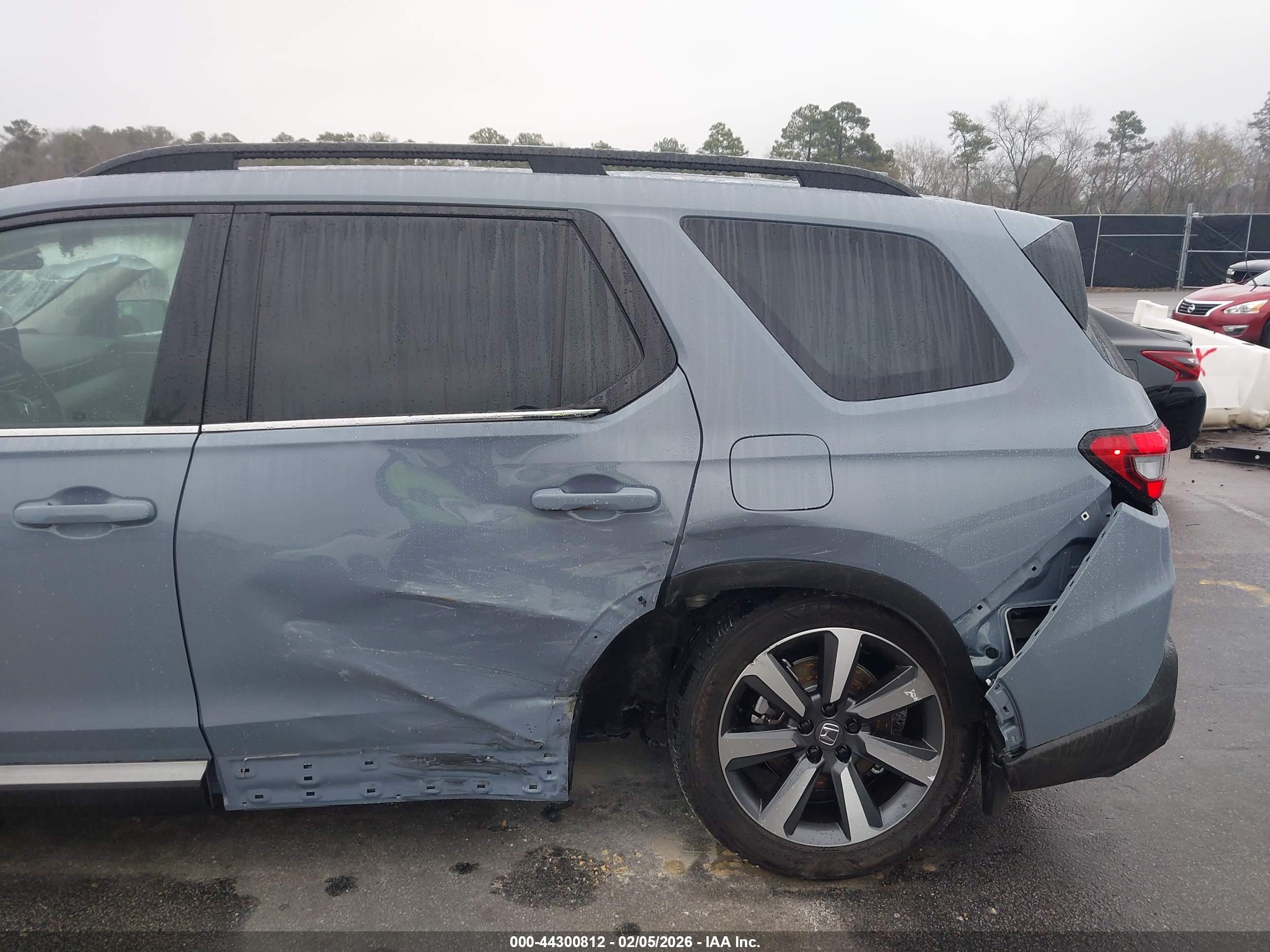 HONDA PILOT image 6