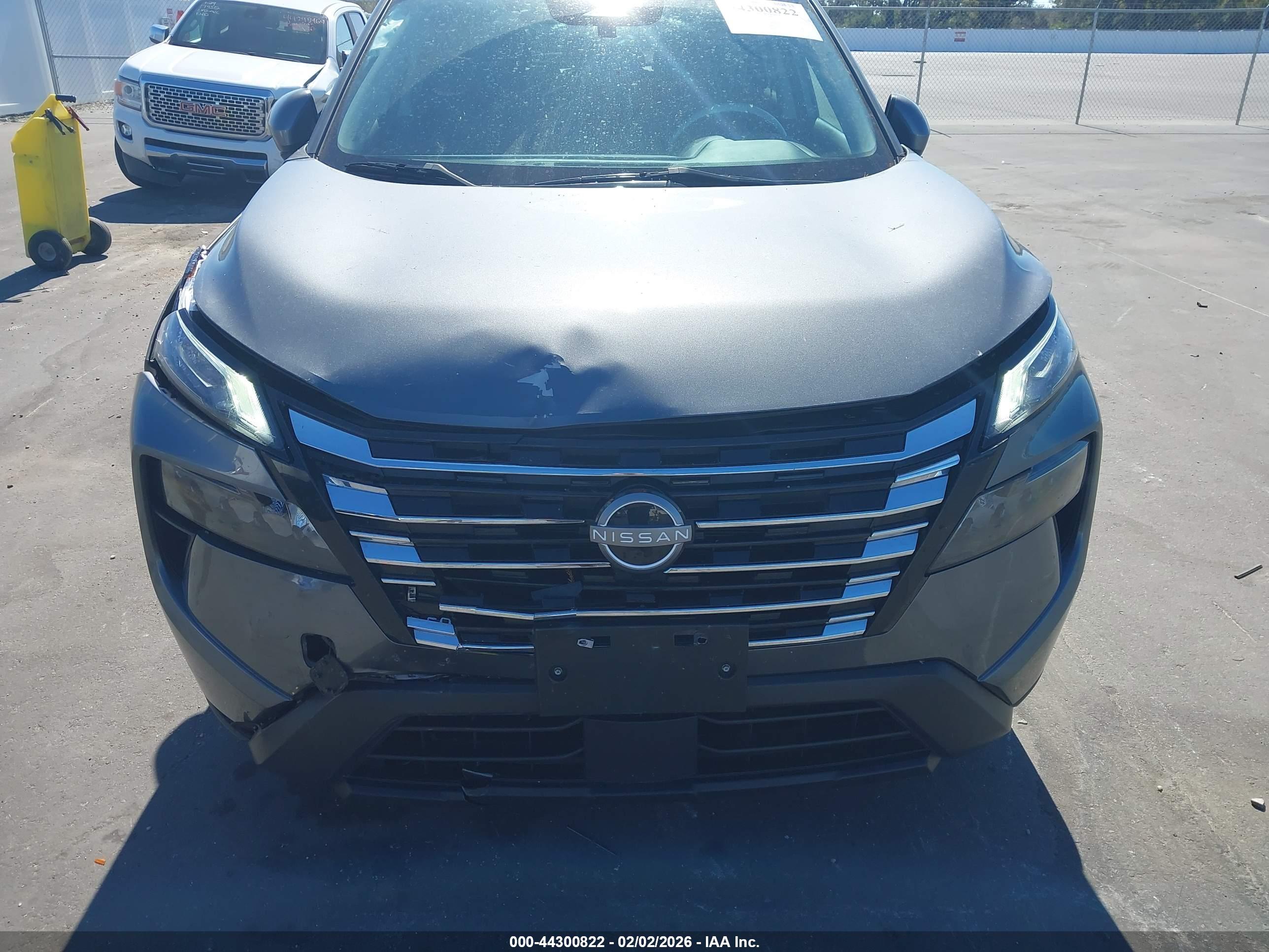 NISSAN ROGUE image 6