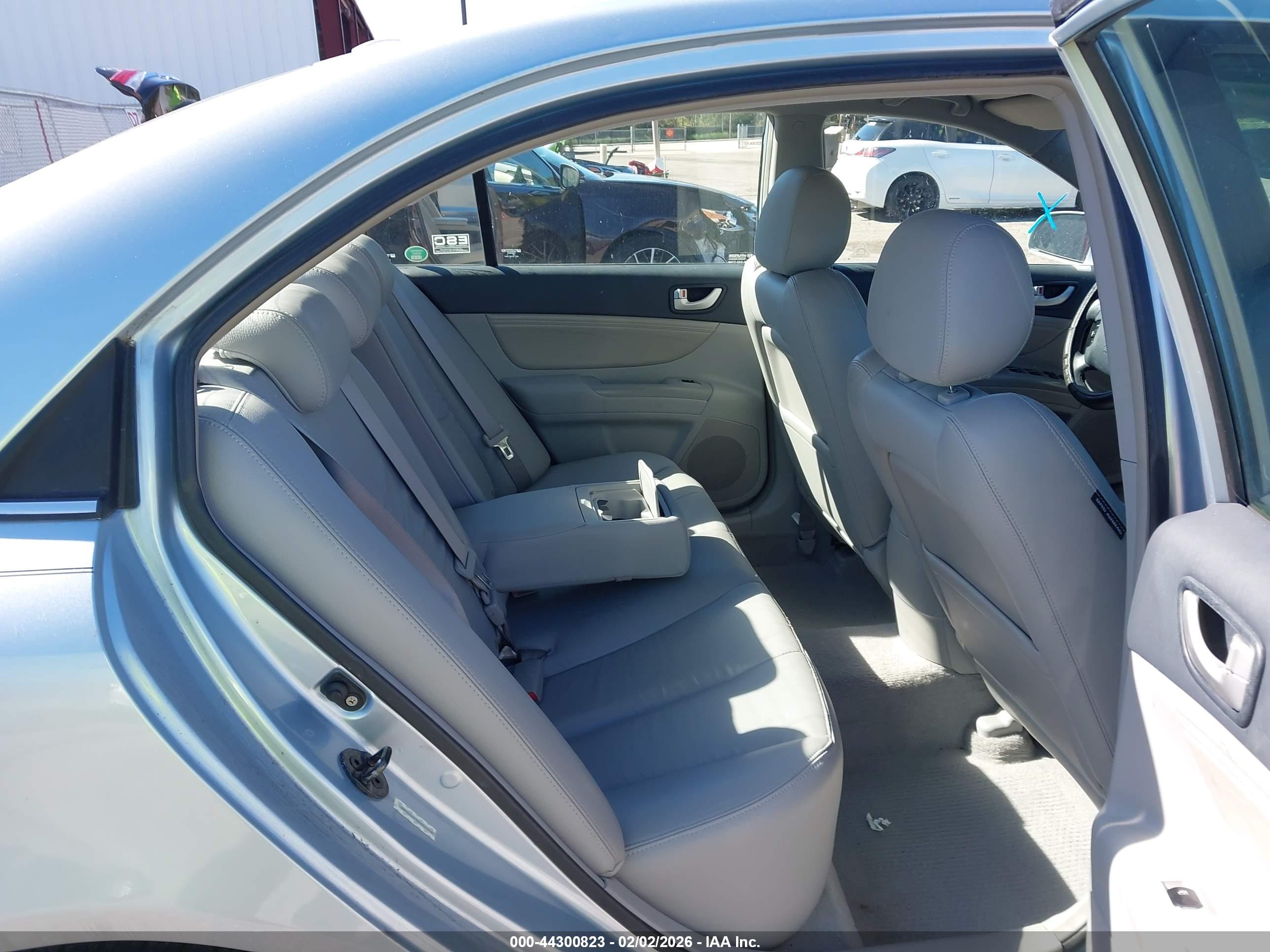 HYUNDAI SONATA image 8