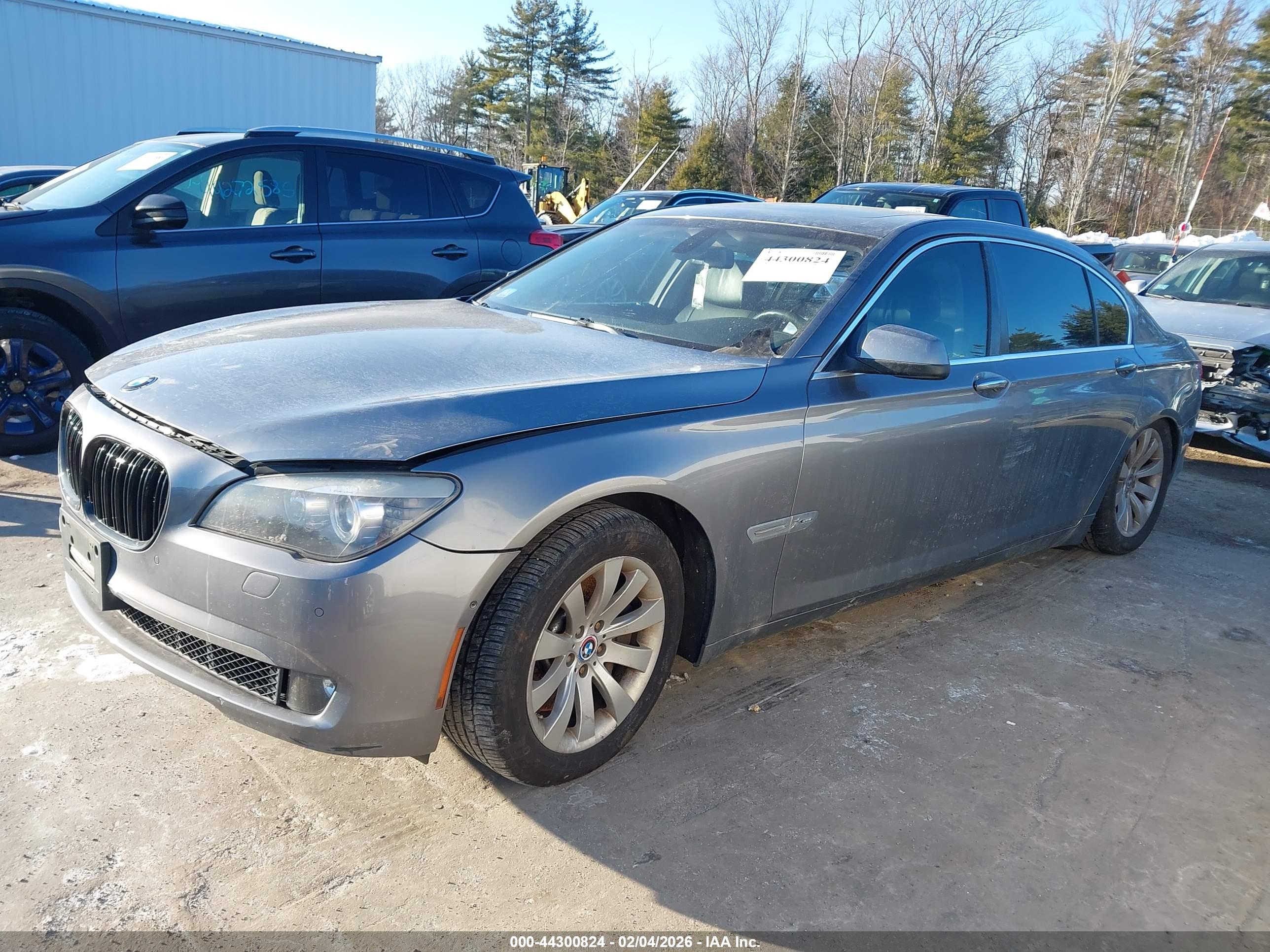 BMW 750LI image 2