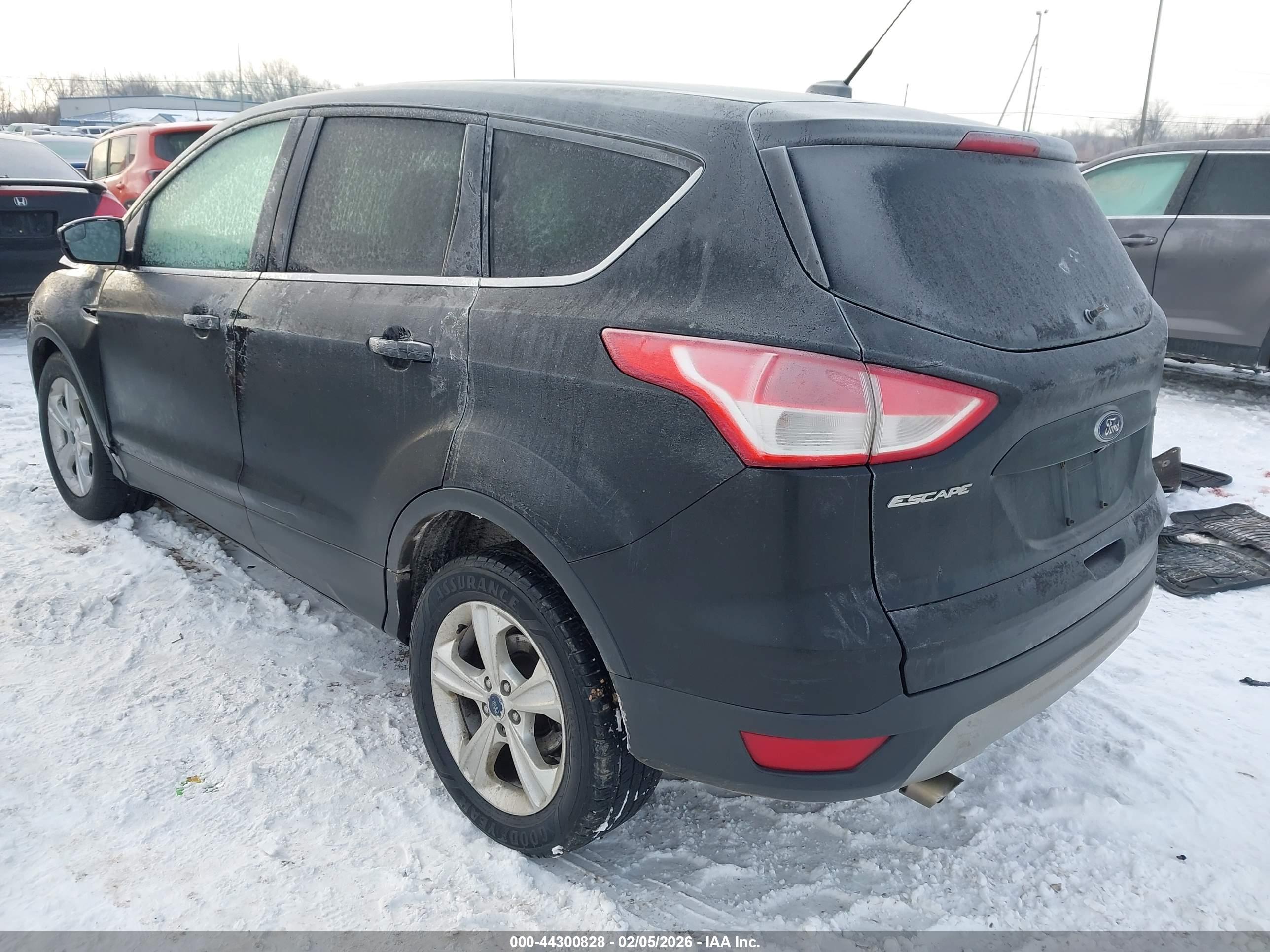 FORD ESCAPE image 3