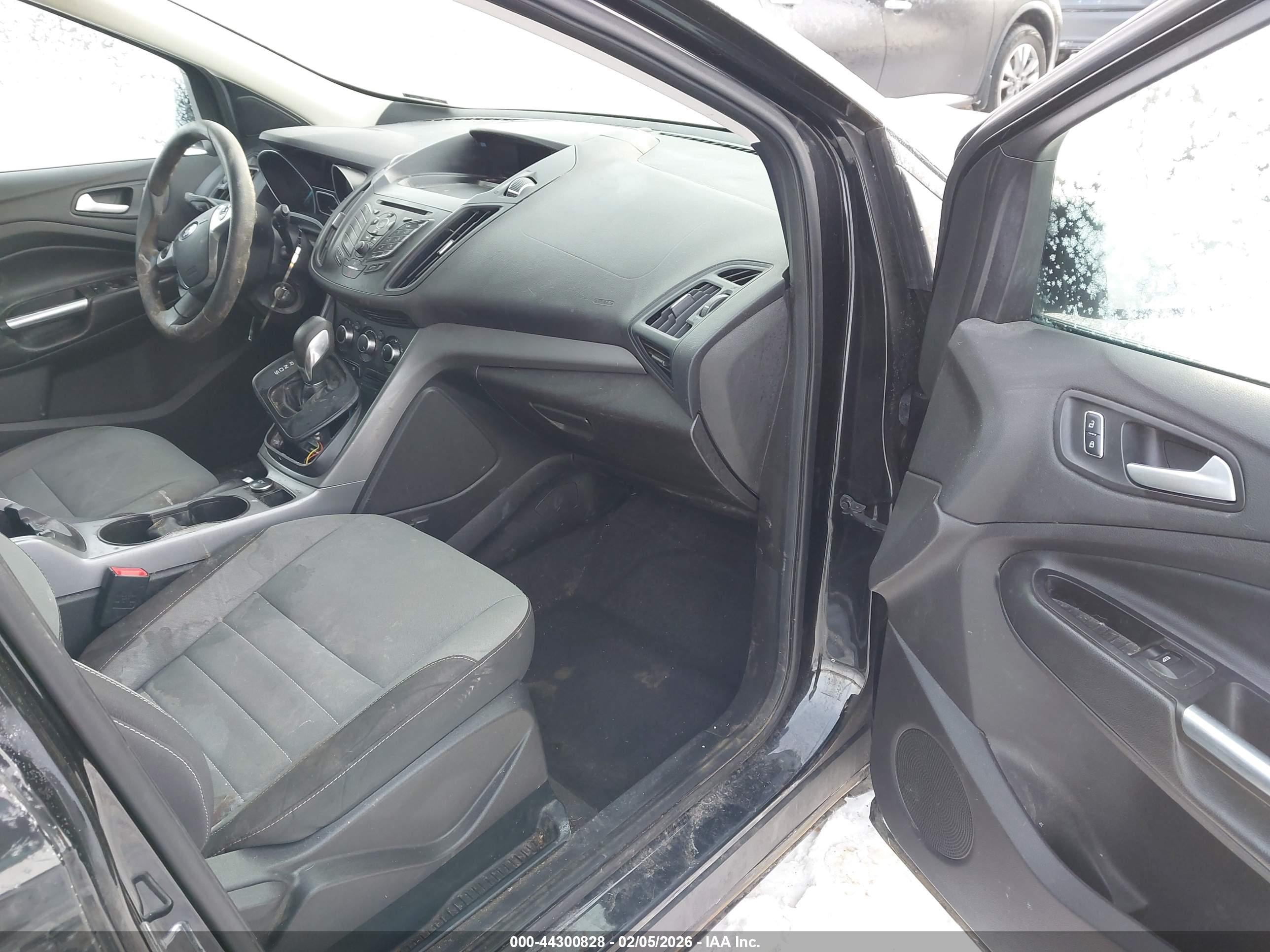 FORD ESCAPE image 5