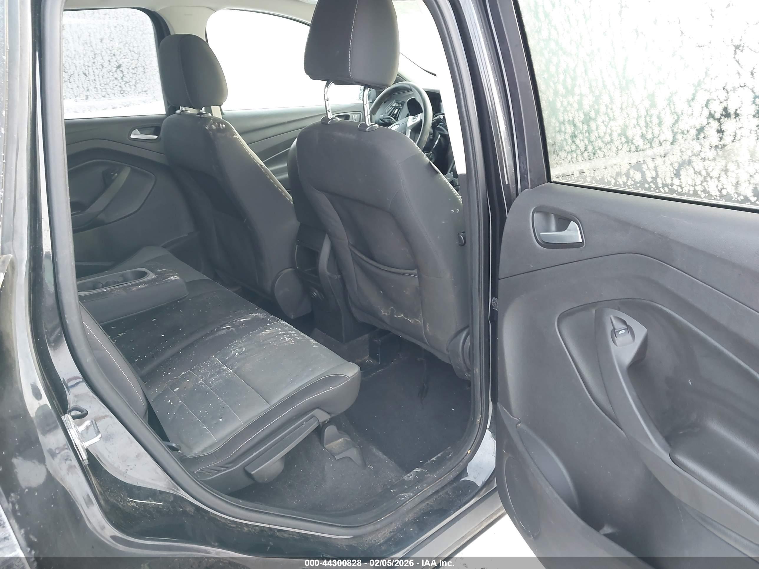 FORD ESCAPE image 8