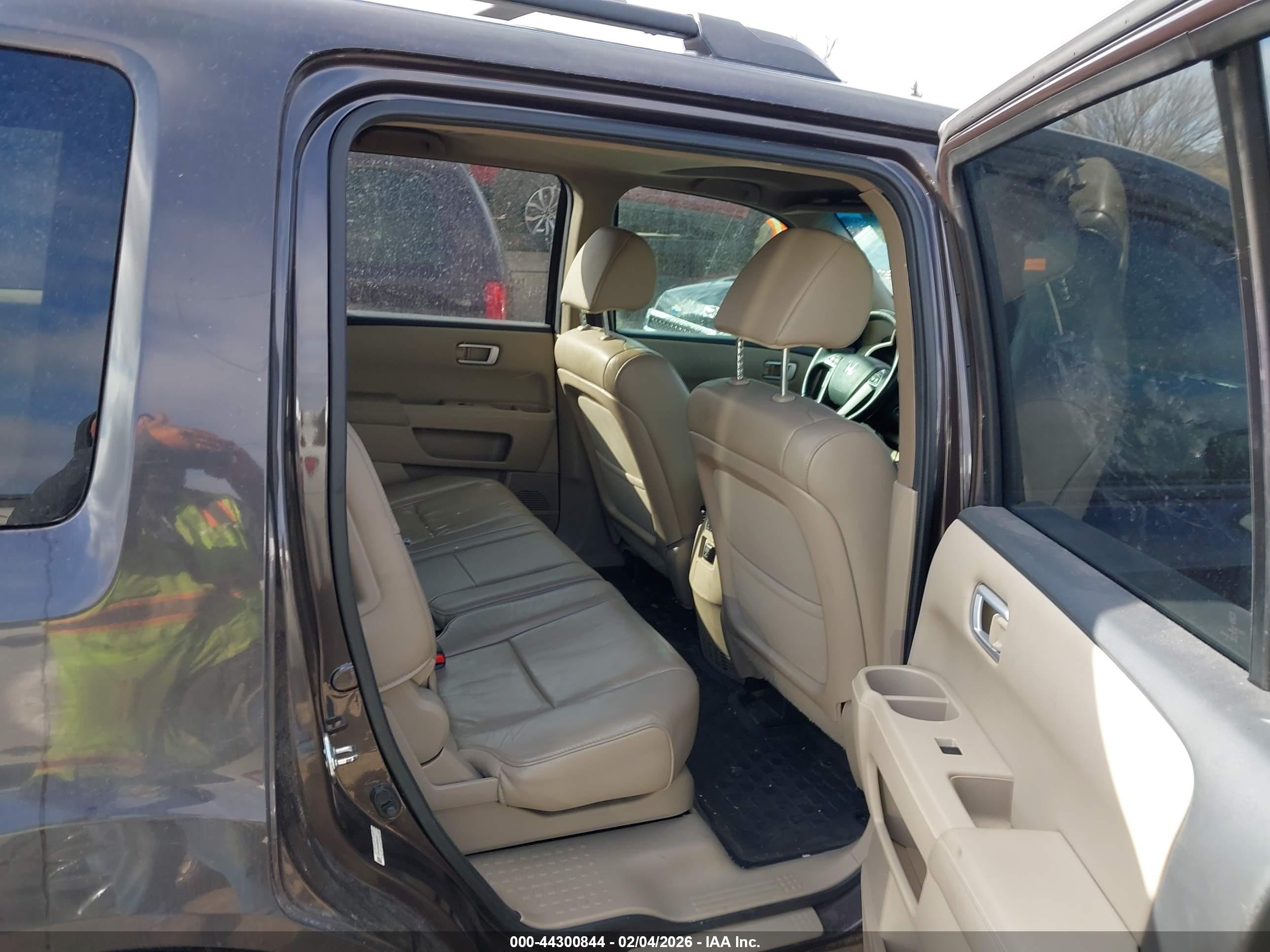 HONDA PILOT image 8