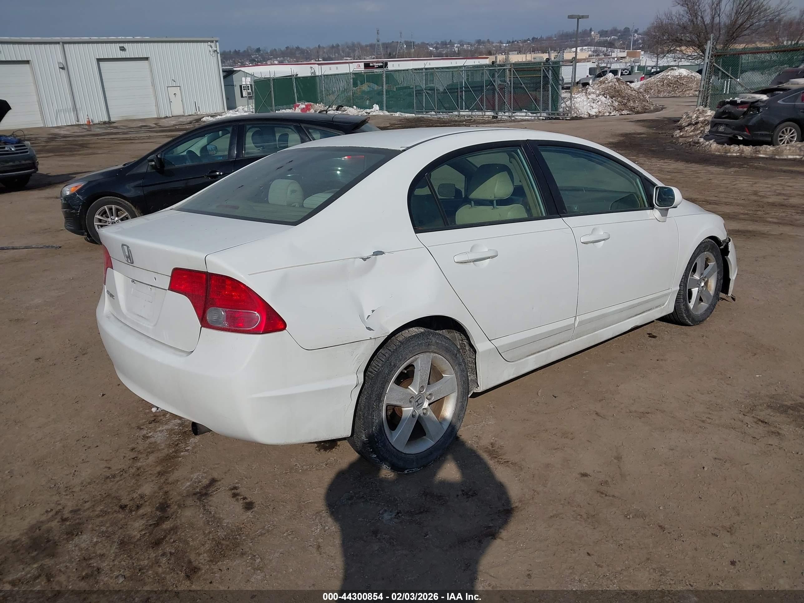 HONDA CIVIC image 4