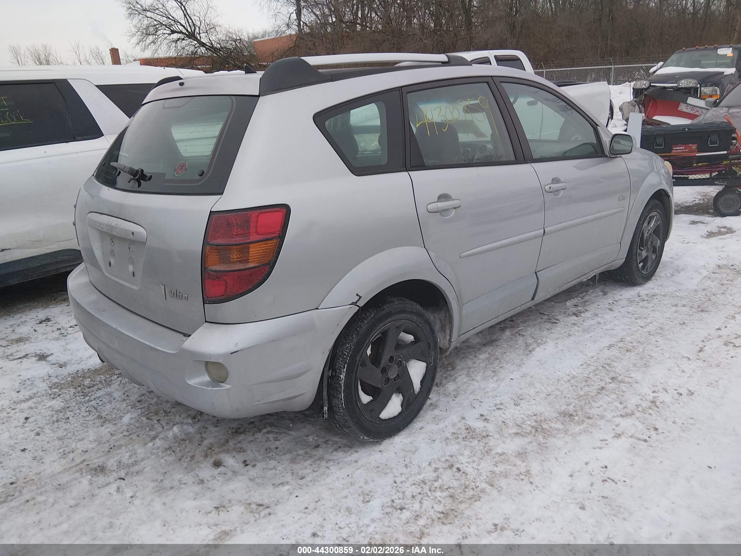 PONTIAC VIBE image 4