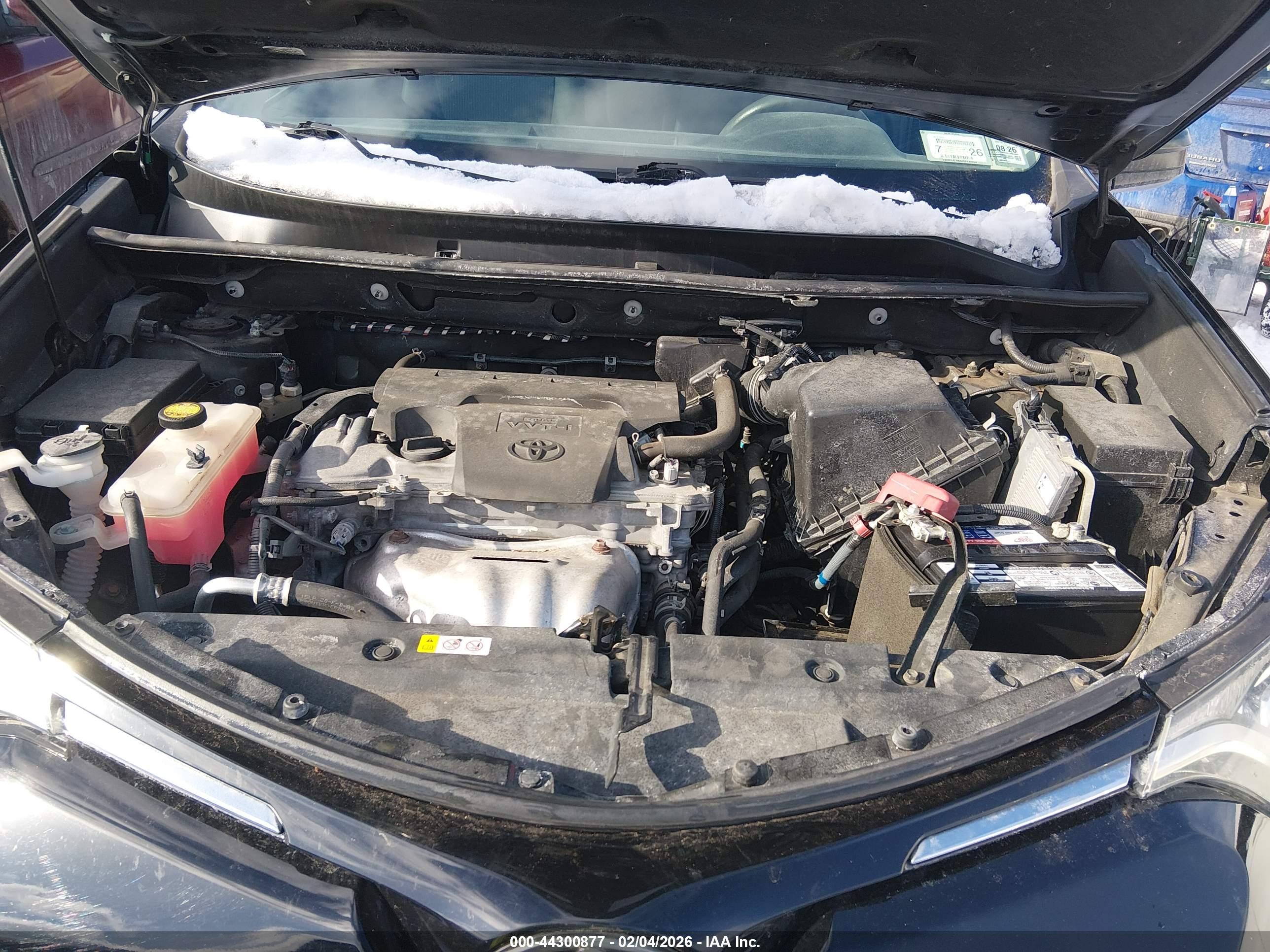 TOYOTA RAV4 image 10