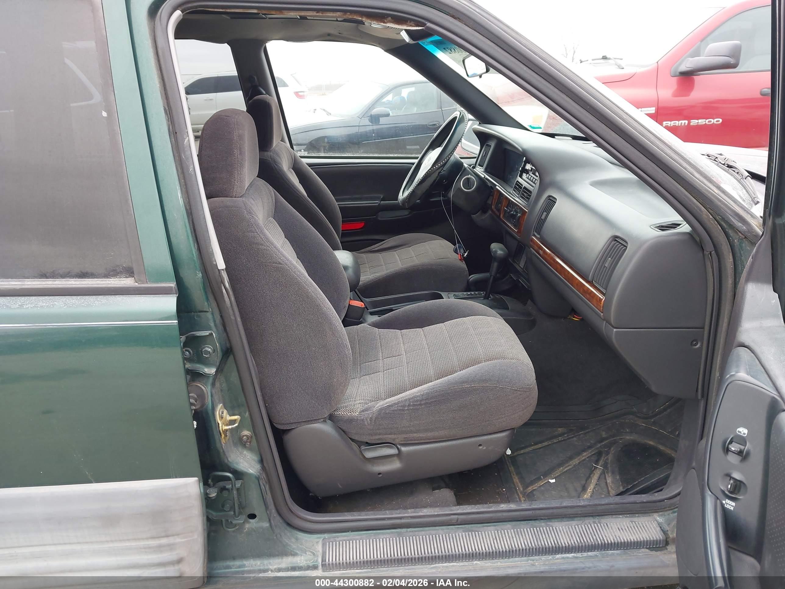 JEEP GRAND image 5