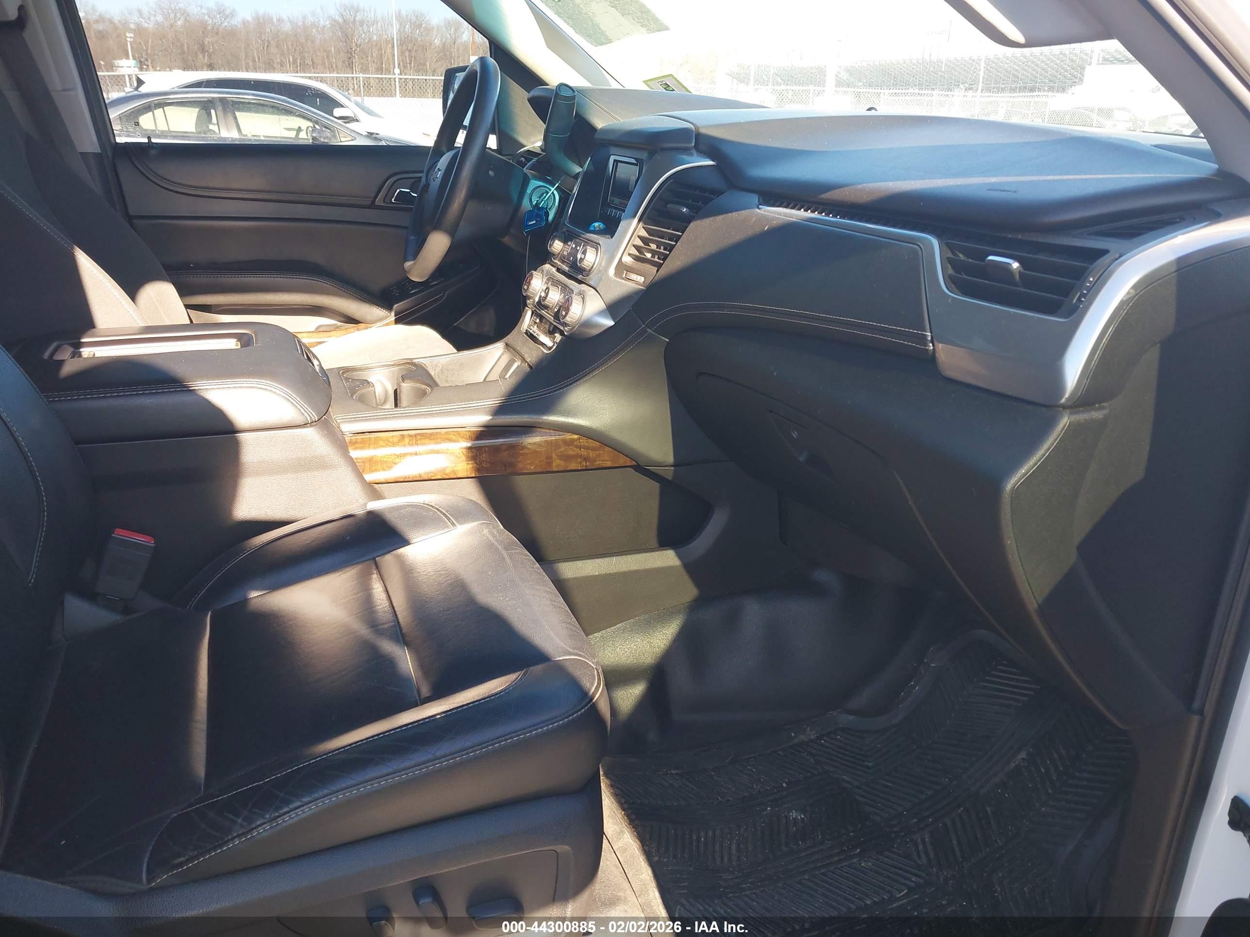 CHEVROLET TAHOE image 5