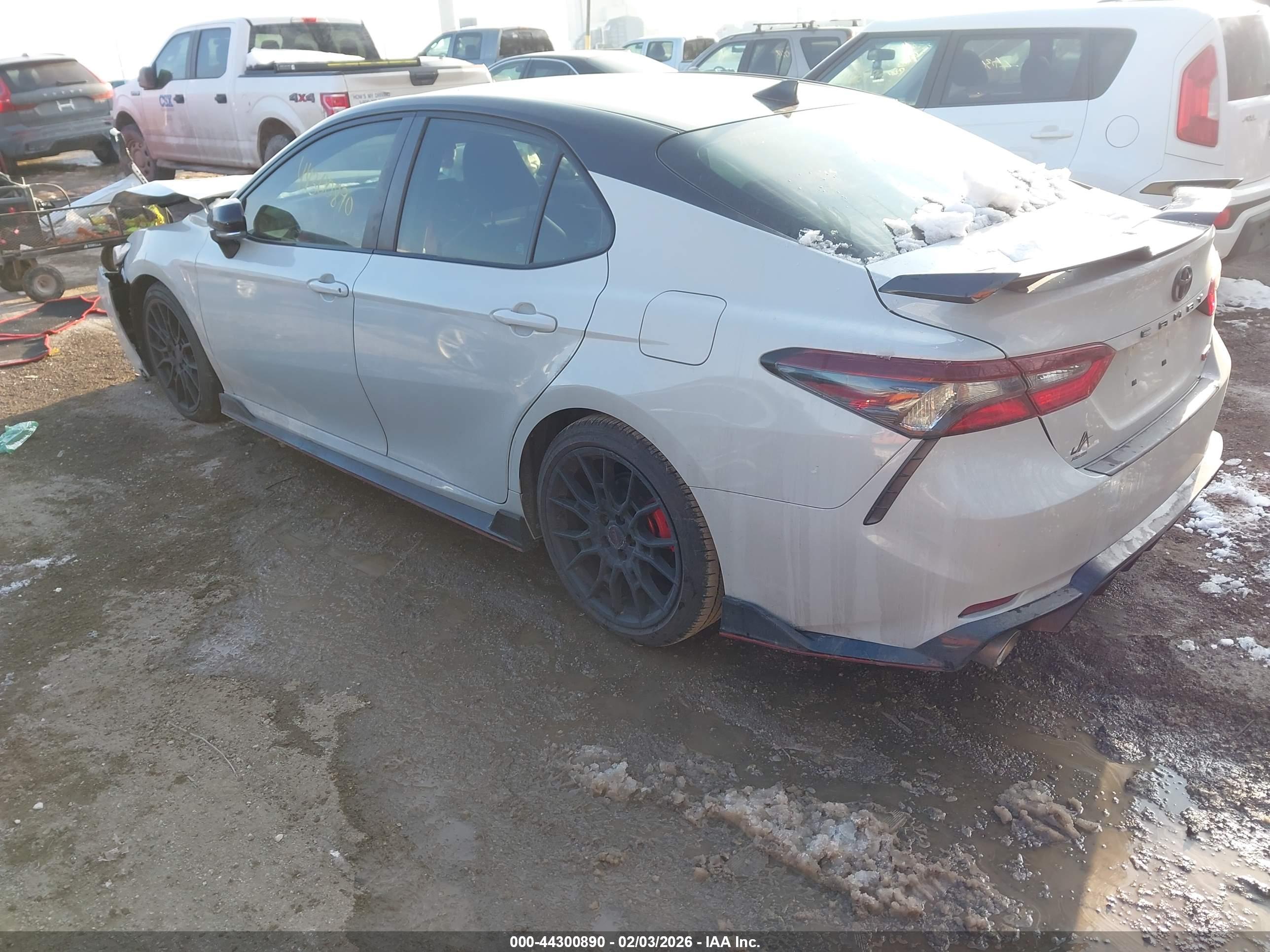 TOYOTA CAMRY image 3