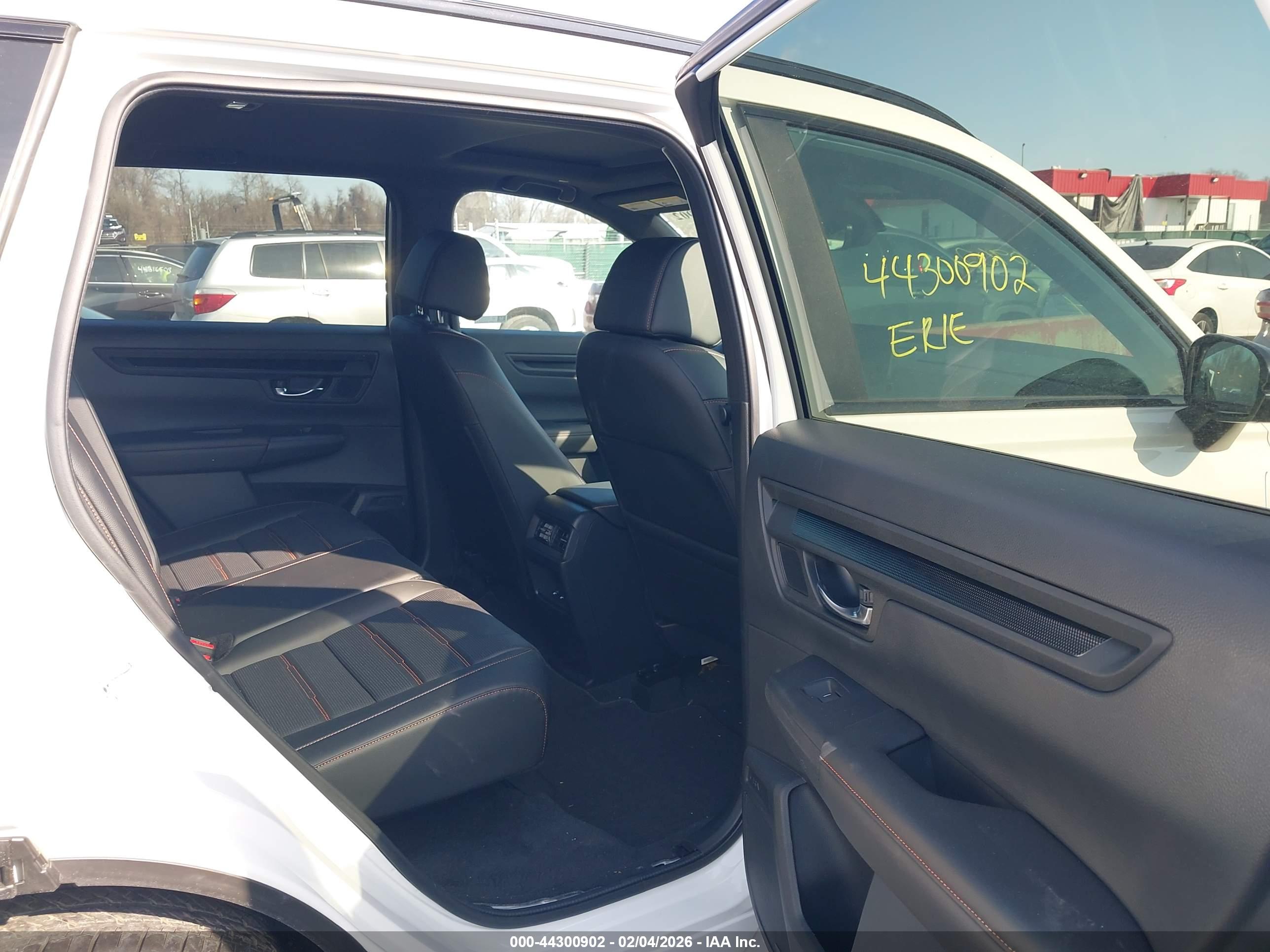 HONDA CR-V image 8