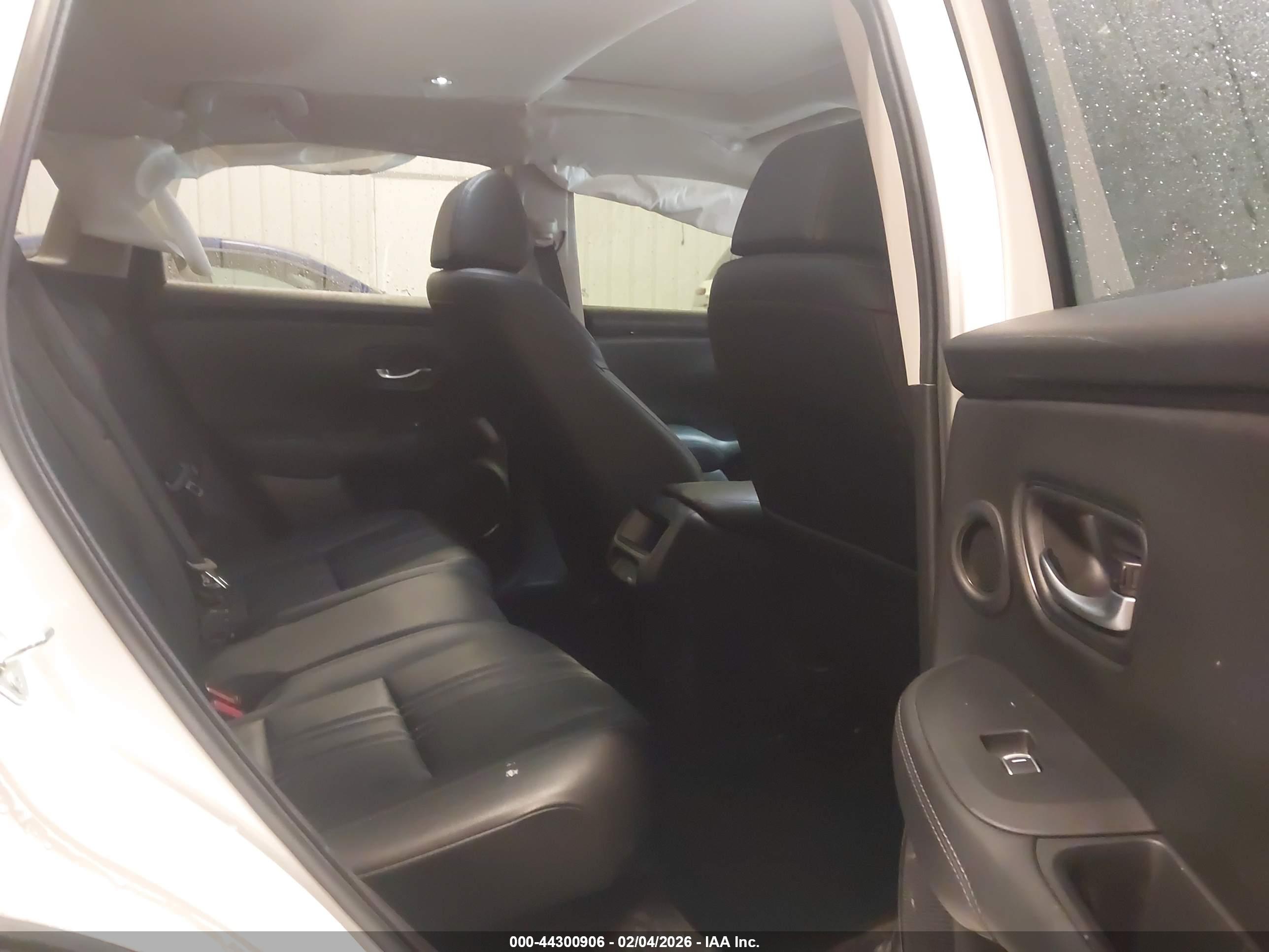 HONDA HR-V image 8