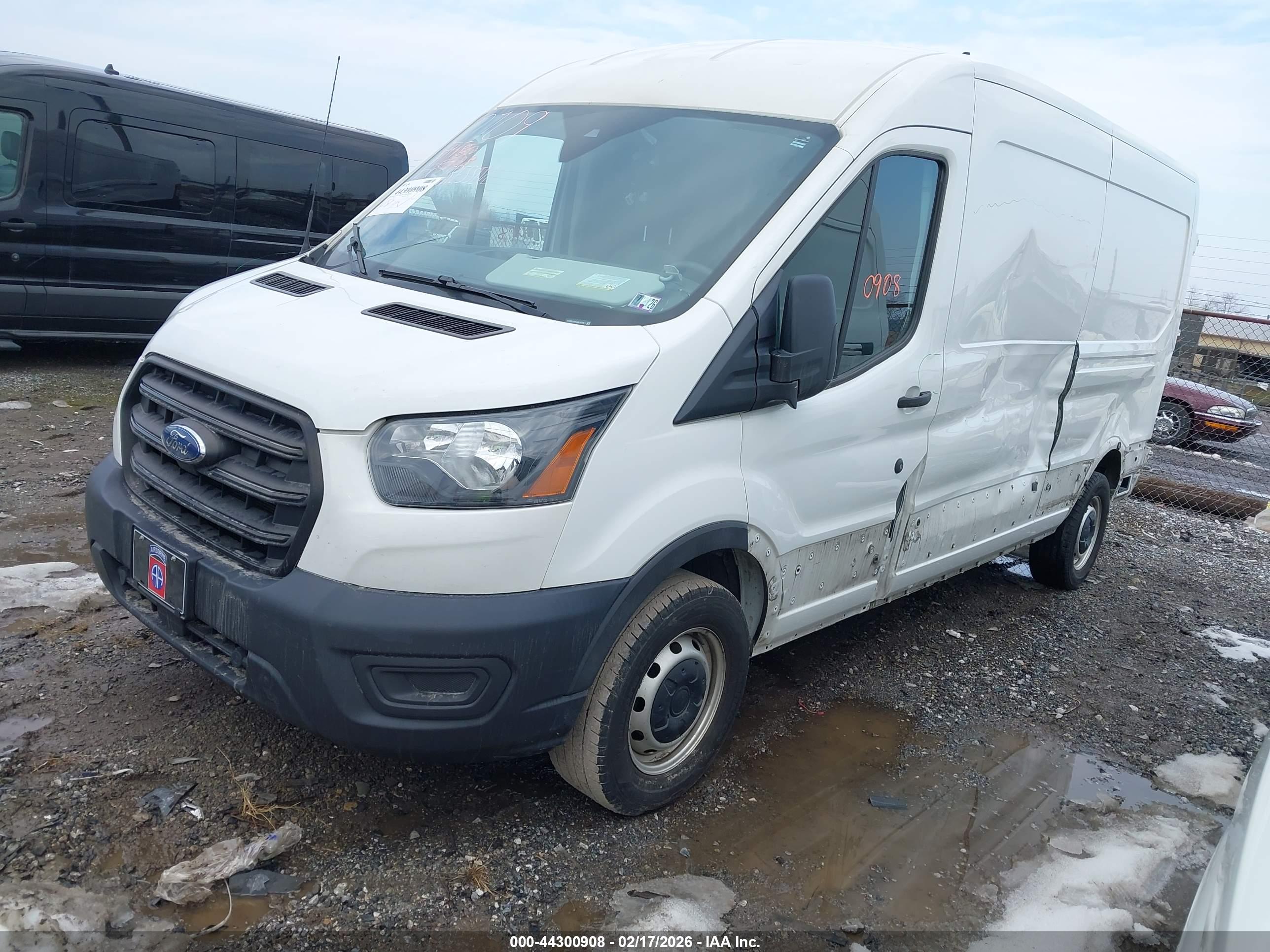 FORD TRANSIT-250 image 2